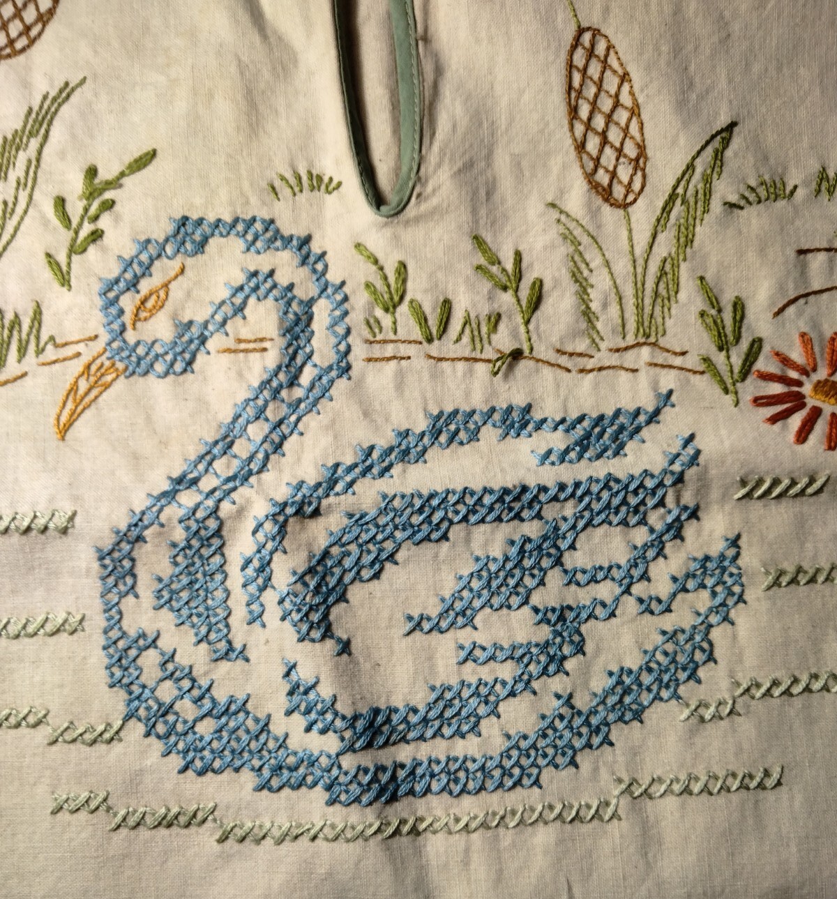 Vintage Embroidery Ladies Laundry Bag & Clothespin Hanging Bag Rare Handmade