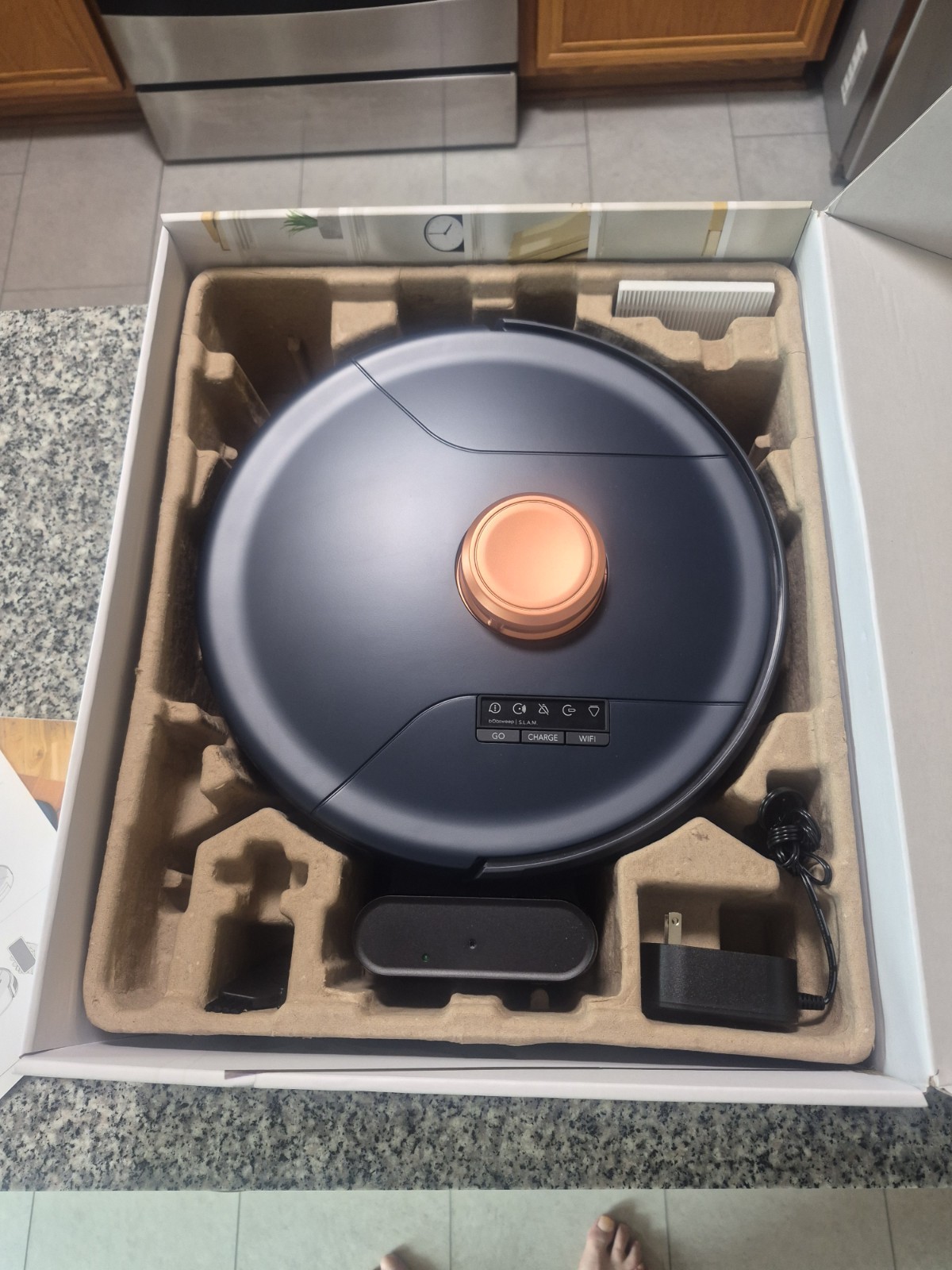 Bobsweep PetHair Wi-Fi Robot Vacuum Cleaner and Mop – Jet