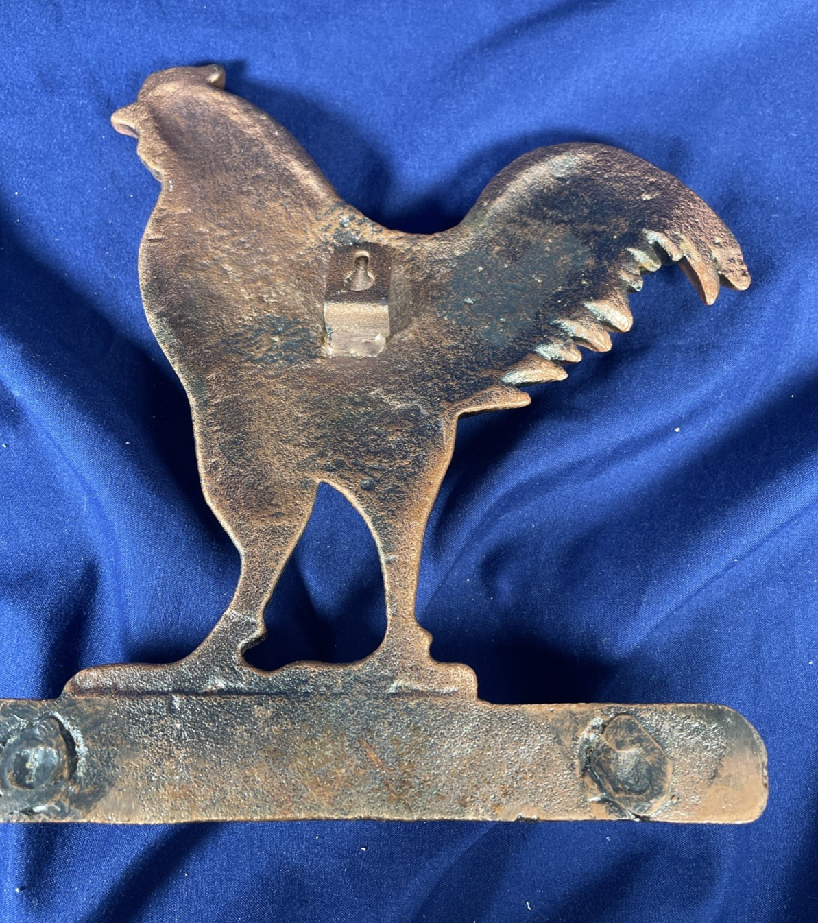 Metal Copper Colored Rooster Key Towel Hanger
