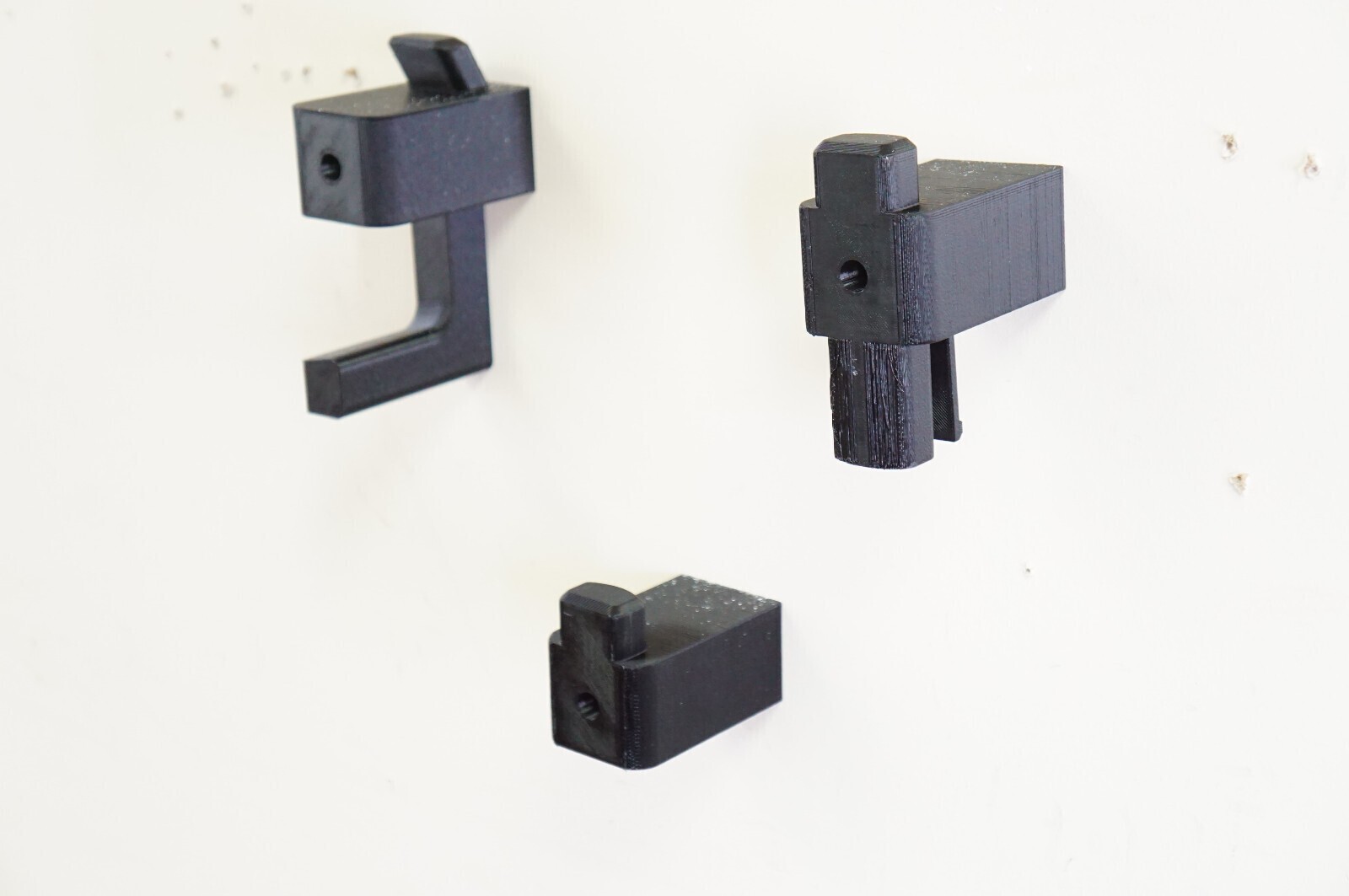Deluxe Wall Mount Holder System for Shark Stratos Vacuum Cleaner