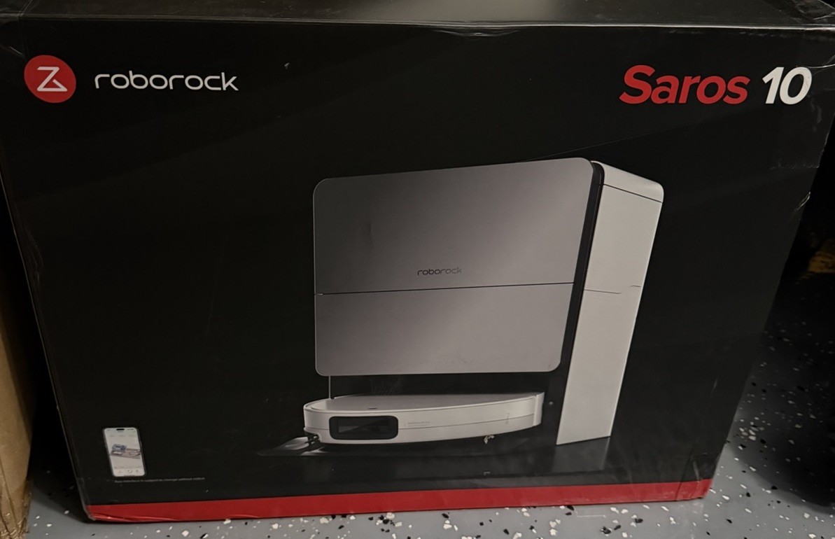 roborock Saros 10 Robot Vacuum and Mop, 22,000Pa Suction, AI Obstacle Avoidance,