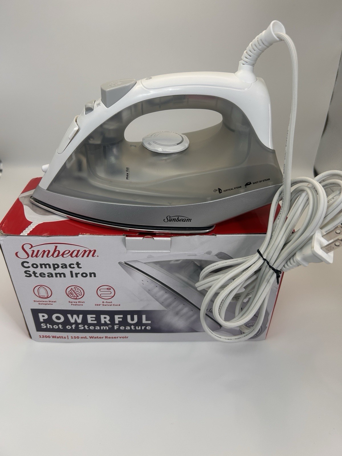Sunbeam Compact Steam Iron 1200W 200mL Stainless Soleplate Shot of Steam