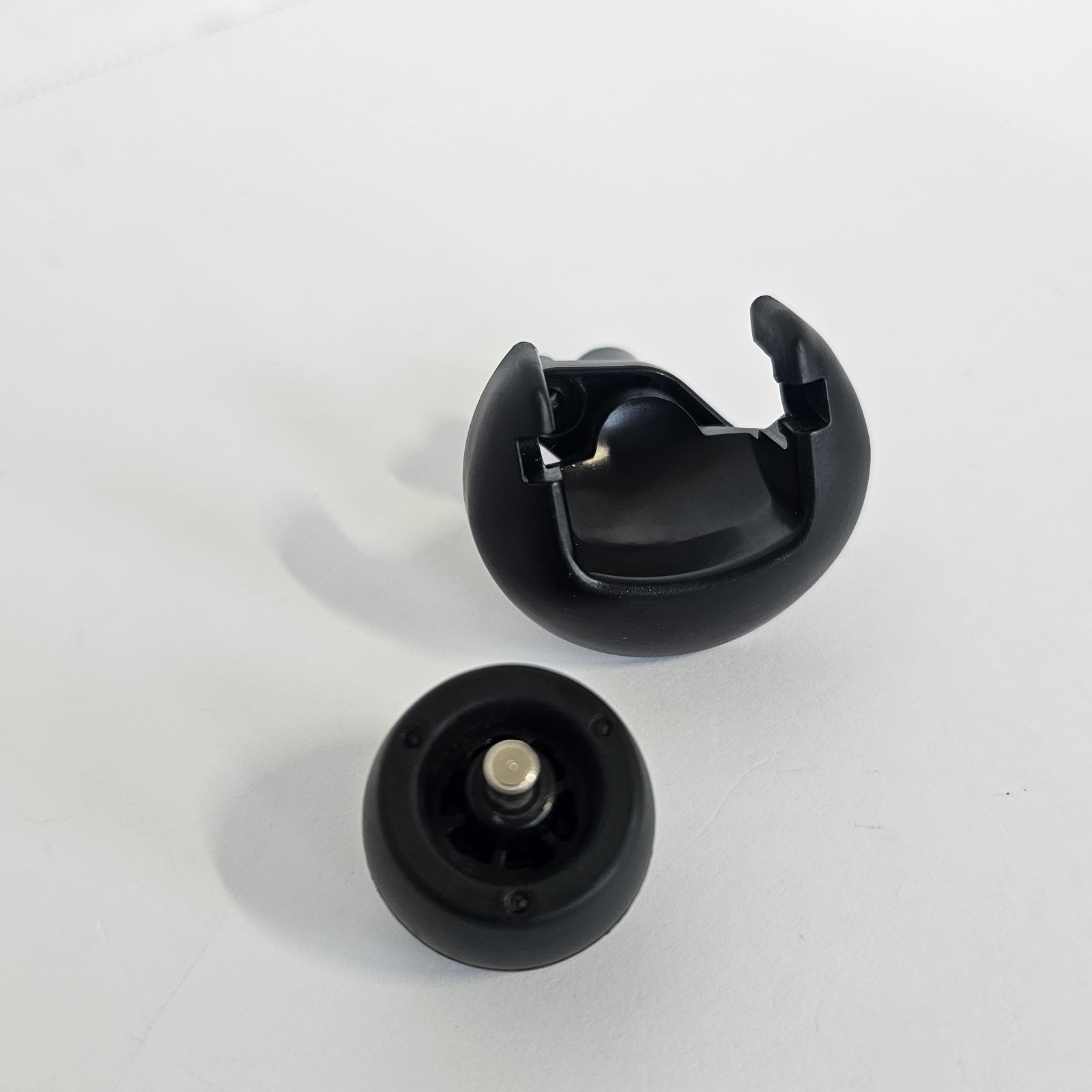 Shark Matrix Plus AV26101EUS Front Caster Wheel REPLACEMENT PART / OEM GENUINE
