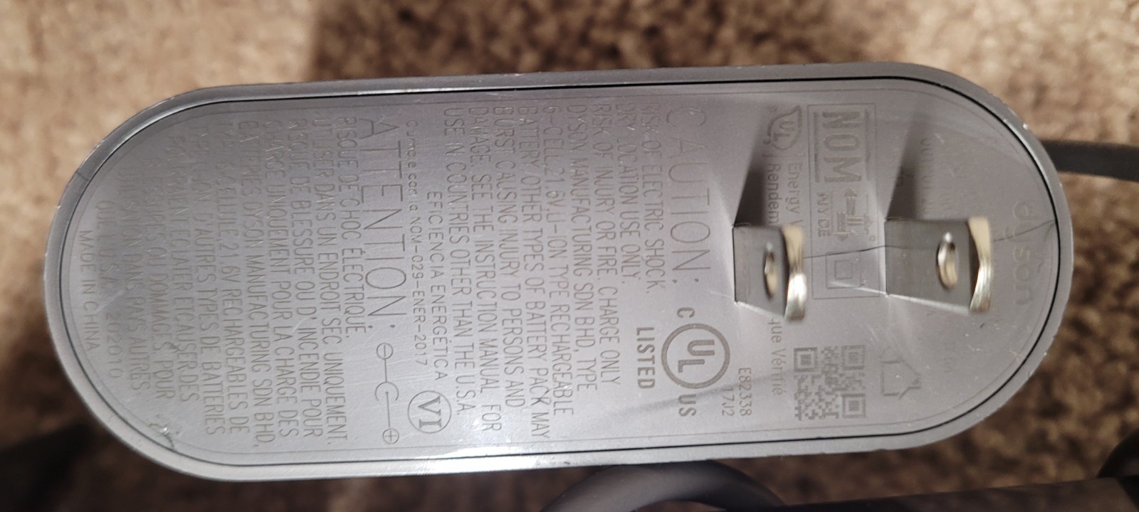 OEM Dyson Power Charger 205720-02 for V6 V7 V8 Animal DC58 W/ Wall Mount. Works.