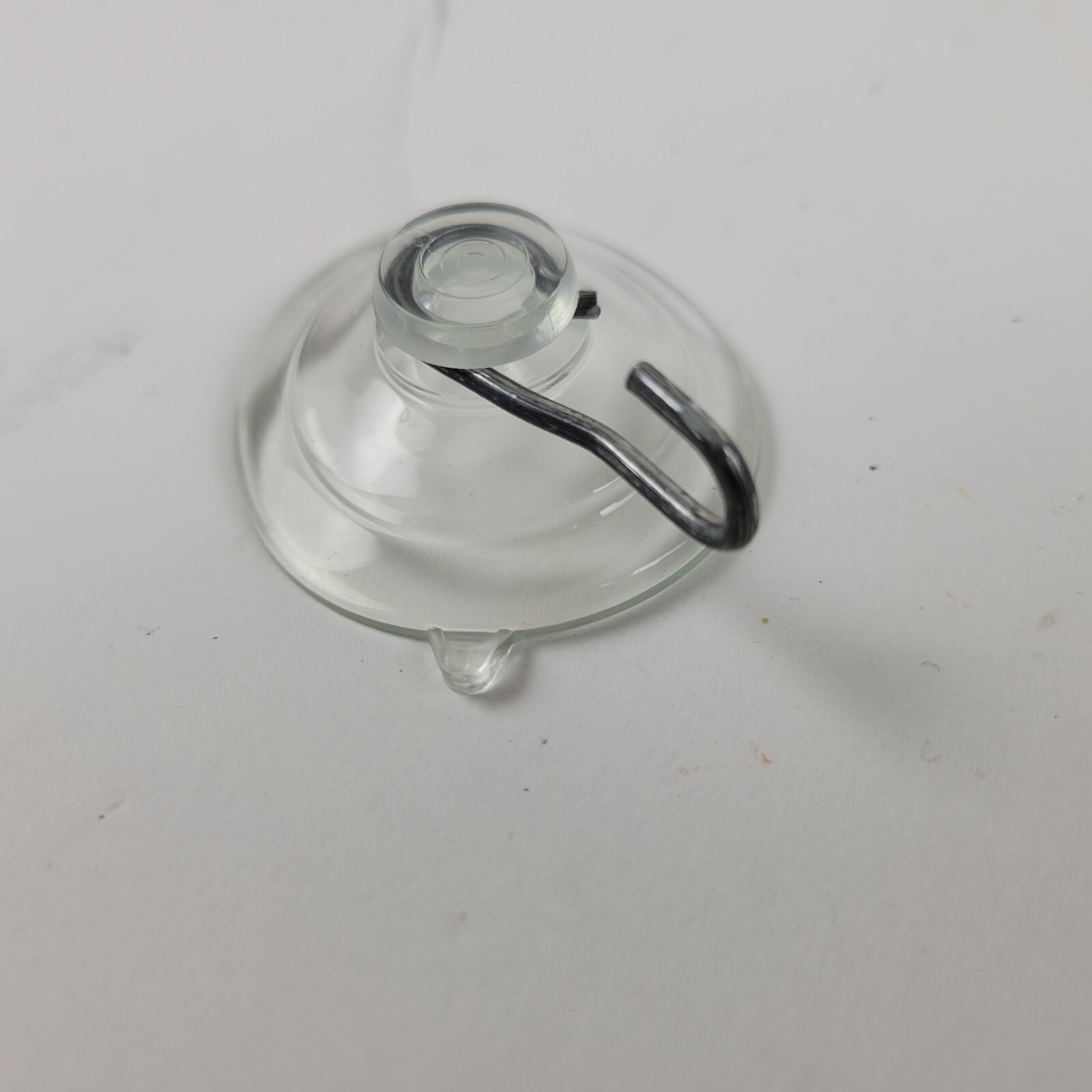 25 Pack 1-3/4 Inch 1.75″ Plastic Suction Cups with Metal Hooks Hook Decoration