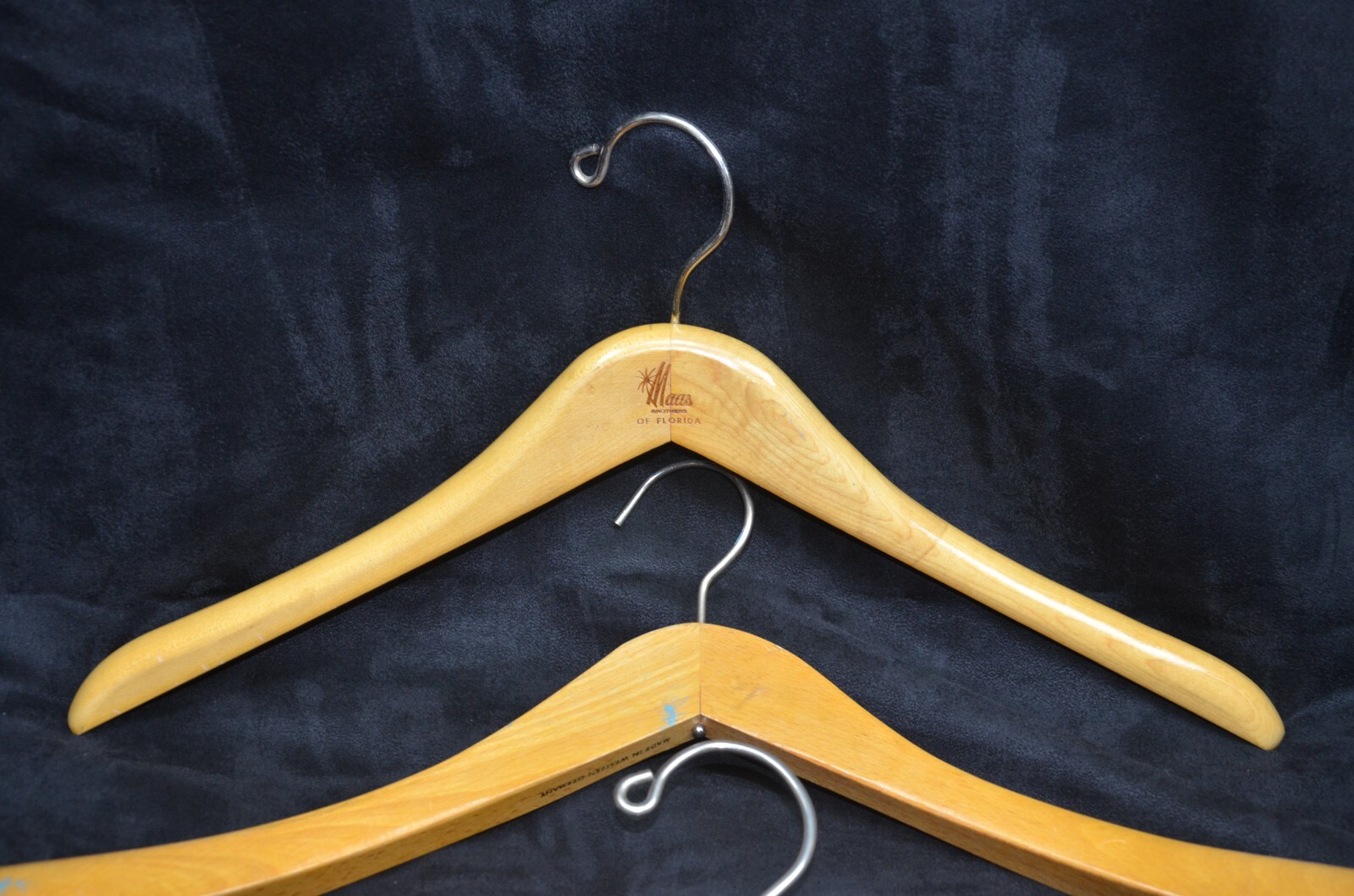 7 Vintage Wooden Suit Shirt Coat Hangers – Maas & unbranded