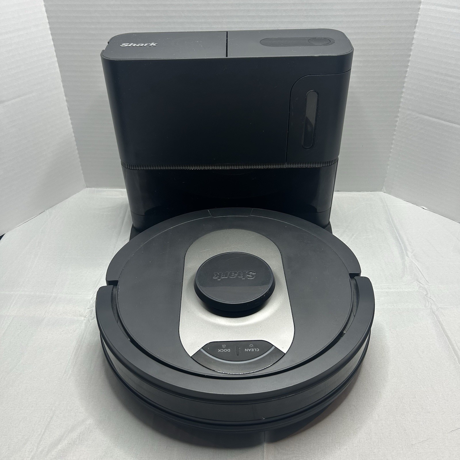 Shark AI Ultra Robot Vacuum Self-Empty Base UR250BE0US Black With Charging Base