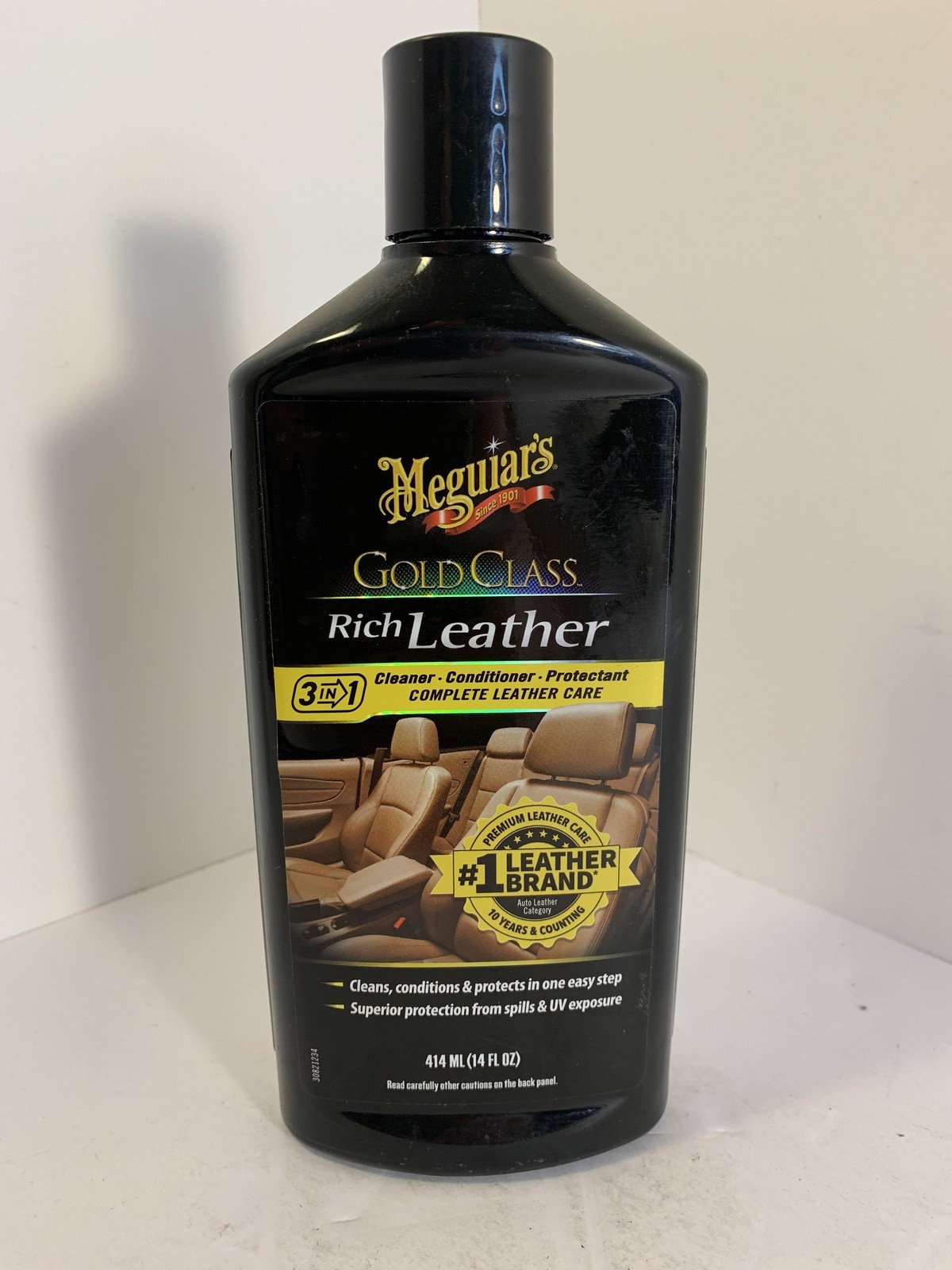 Meguiar’s Gold Class Rich Leather 3-in-1 Cleaner Conditioner Protectant 414mL