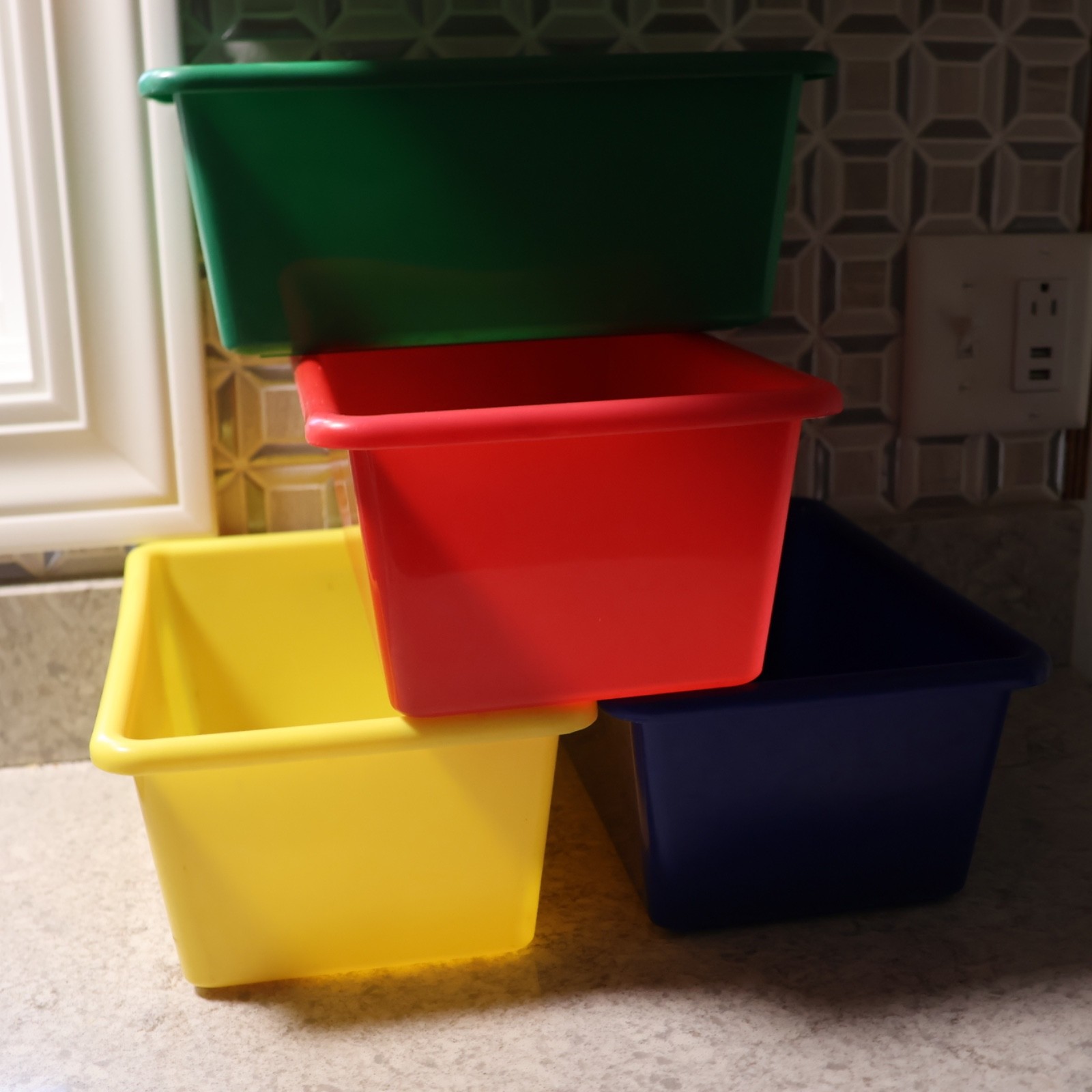 KID KRAFT Plastic Cubby Bin, Kids’ Craft and Supply Storage, 4-Pack