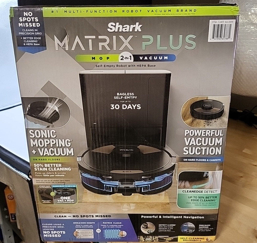 Shark Matrix Plus Robot Vacuum and Mop with Self-Empty Base UR2650WS