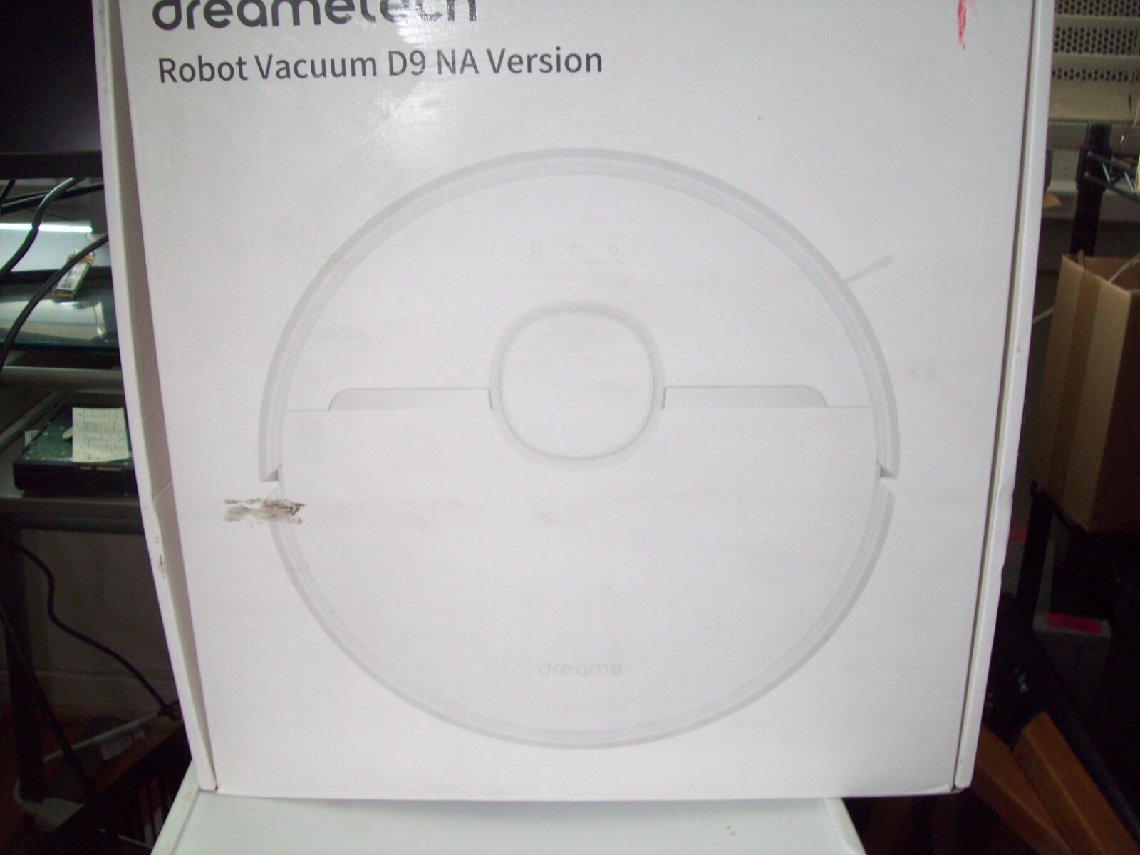 Dreametech D9 Max Robot Vacuum – WHITE – NA VERSION – Carpet /Hard Floor Cleaner