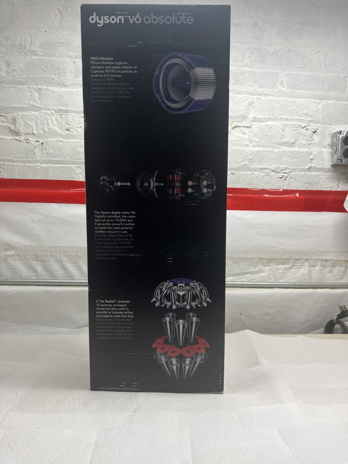 New Dyson V6 Absolute Nickle/Red Cordless Stick Vacuum Cleaner In Original Box