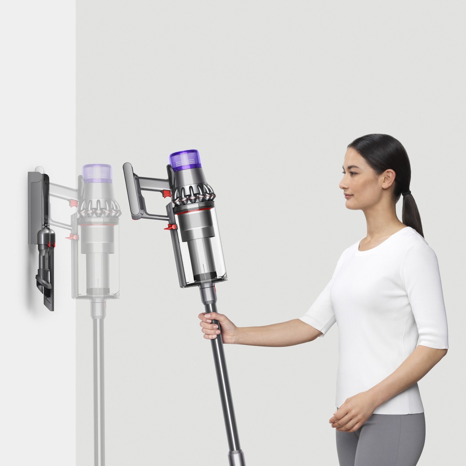 Dyson Outsize Plus Extra Cordless Vacuum Cleaner | Nickel | Refurbished