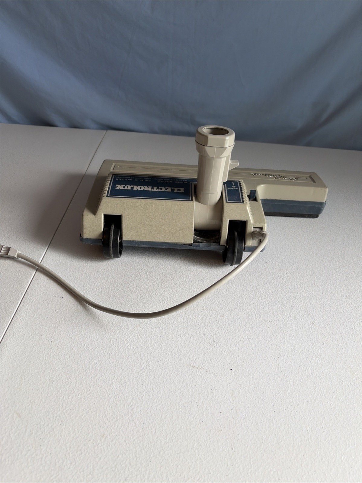 Vintage Electrolux Omni-Flo Automatic Power Nozzle Model # PN6A Beige Tested