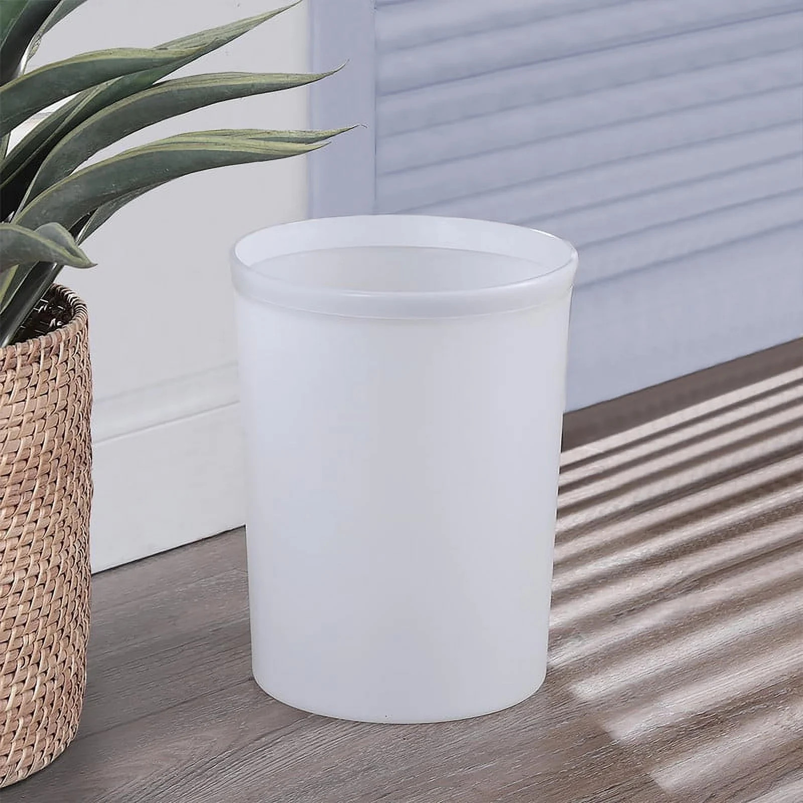 Mainstays Frosted Plastic Bathroom White Wastebasket, 2.1 gal
