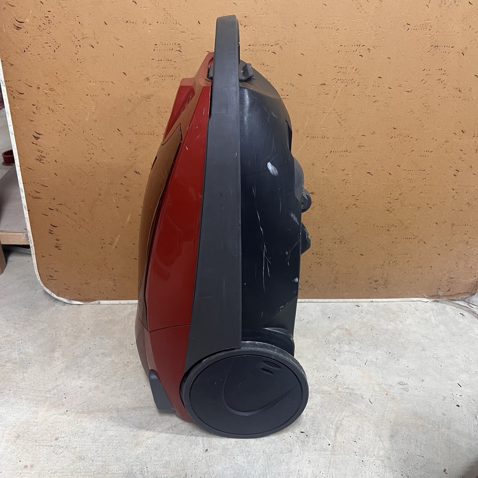 Kenmore Progressive 116 True HEPA 360 Canister Vacuum Canister Red And Hose
