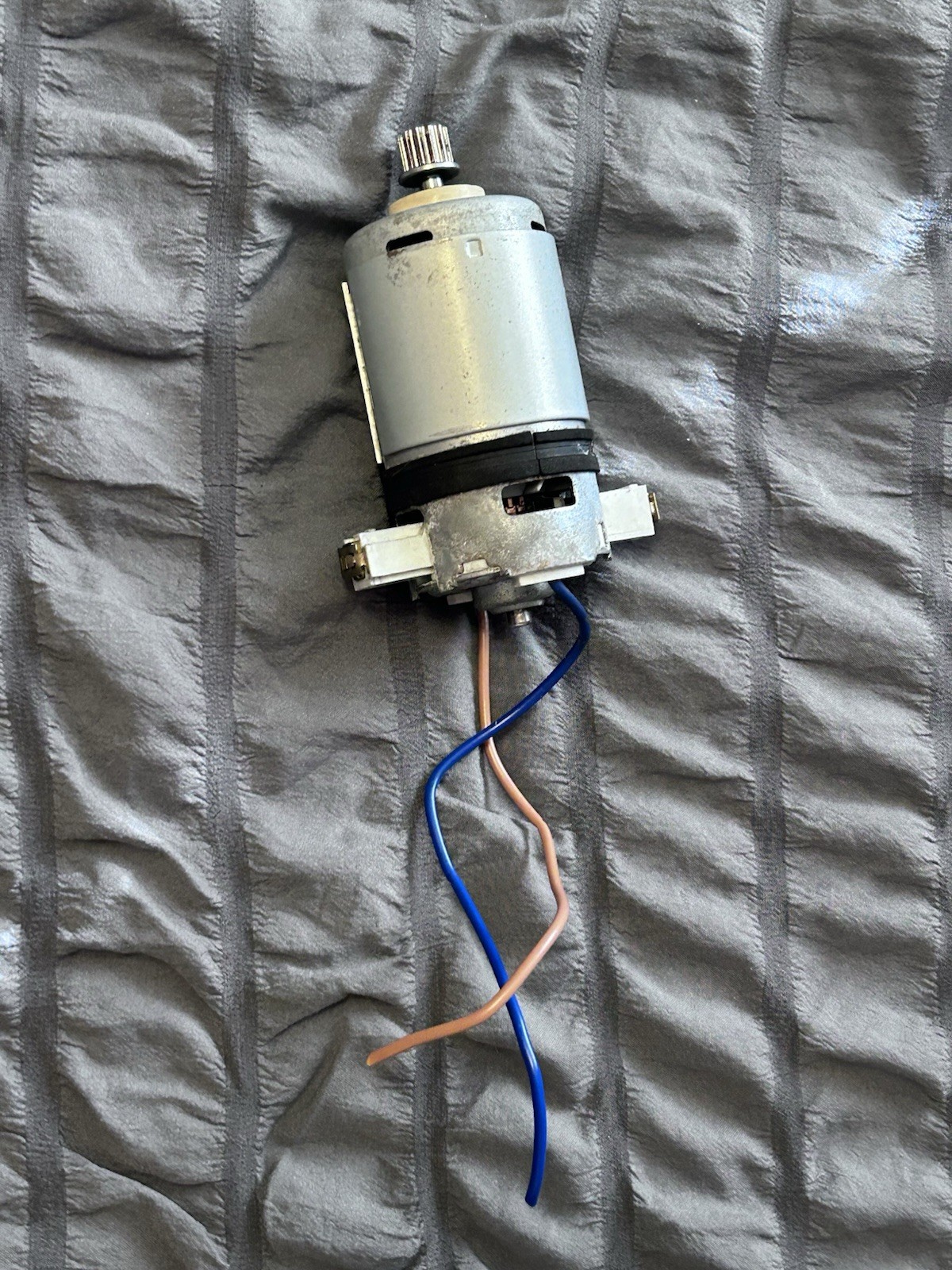 Shark HV381 HV380 HV382 HV383 HV384Q SMALL 120V BRUSHROLL MOTOR ZYT-2834HC
