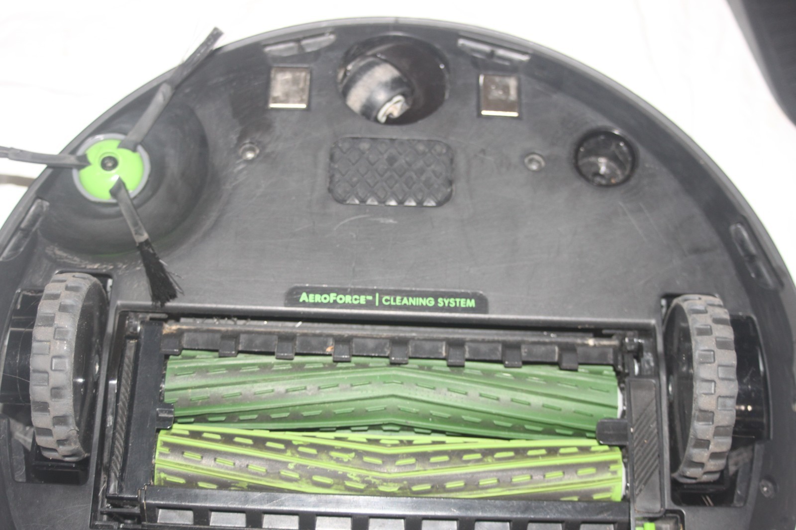 iRobot Roomba j7 Black Robot Vacuum w/ Clean Base Automatic Dirt Disposal