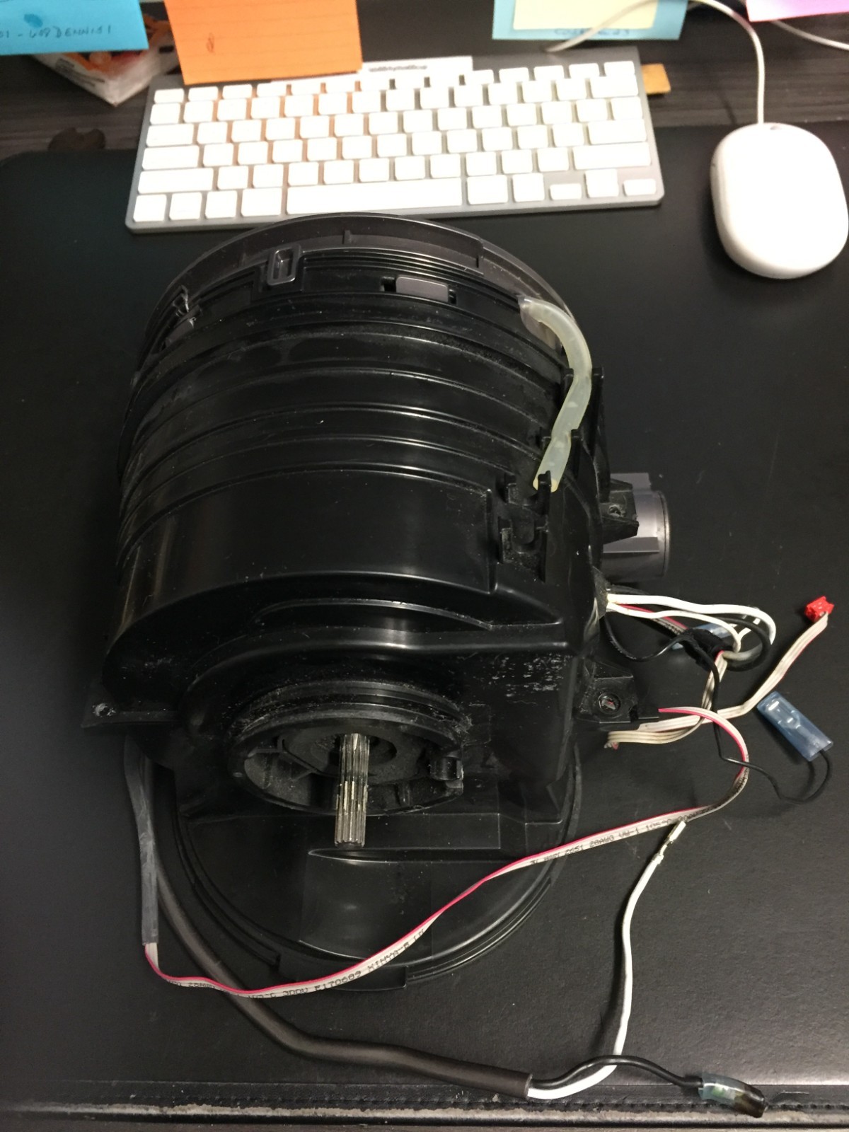 Dyson DC 28 Motor (Yes, it works)