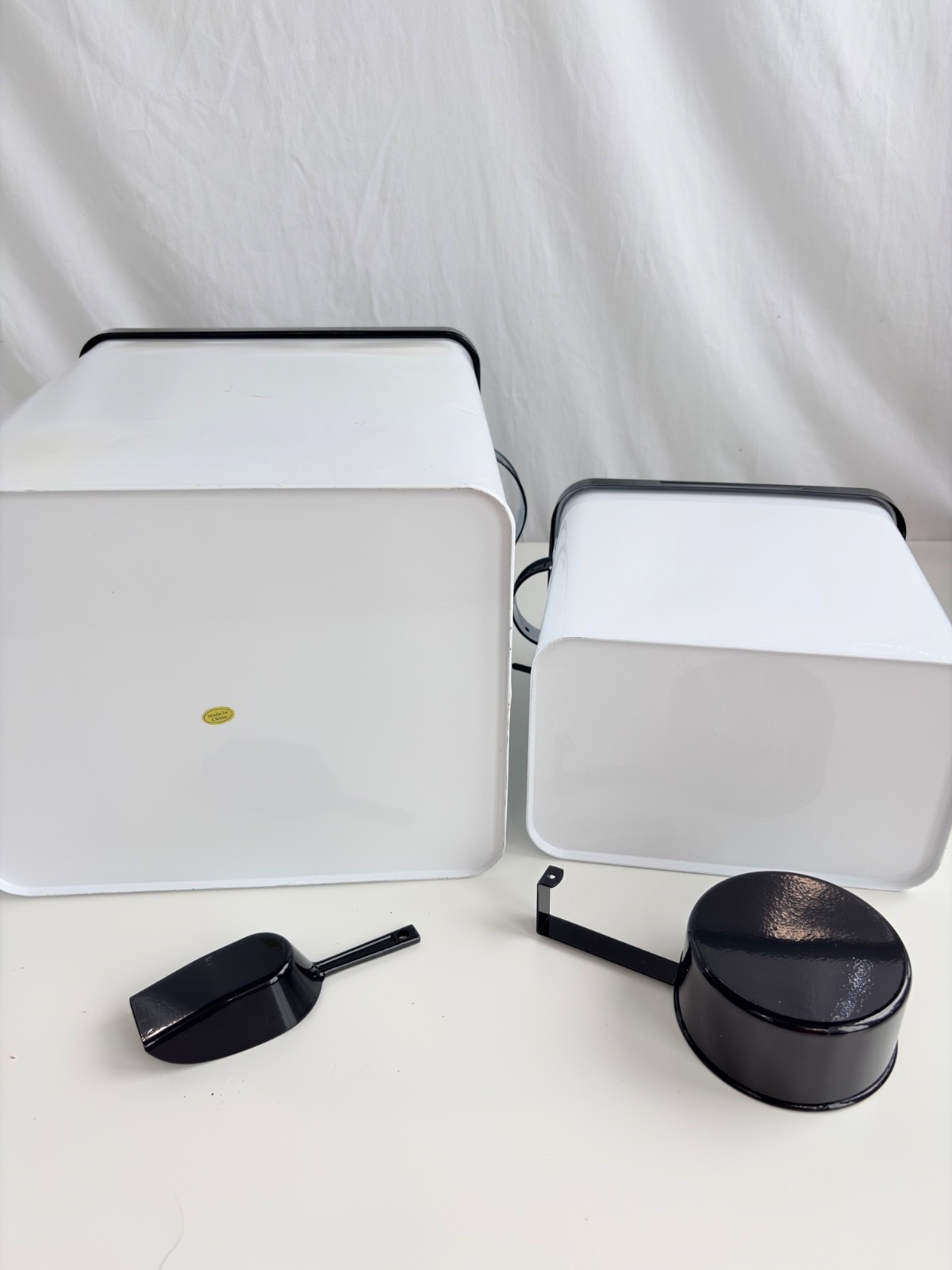 Decor Steals White Black Laundry Detergent Powder Storage Tin Boxes With Scoops