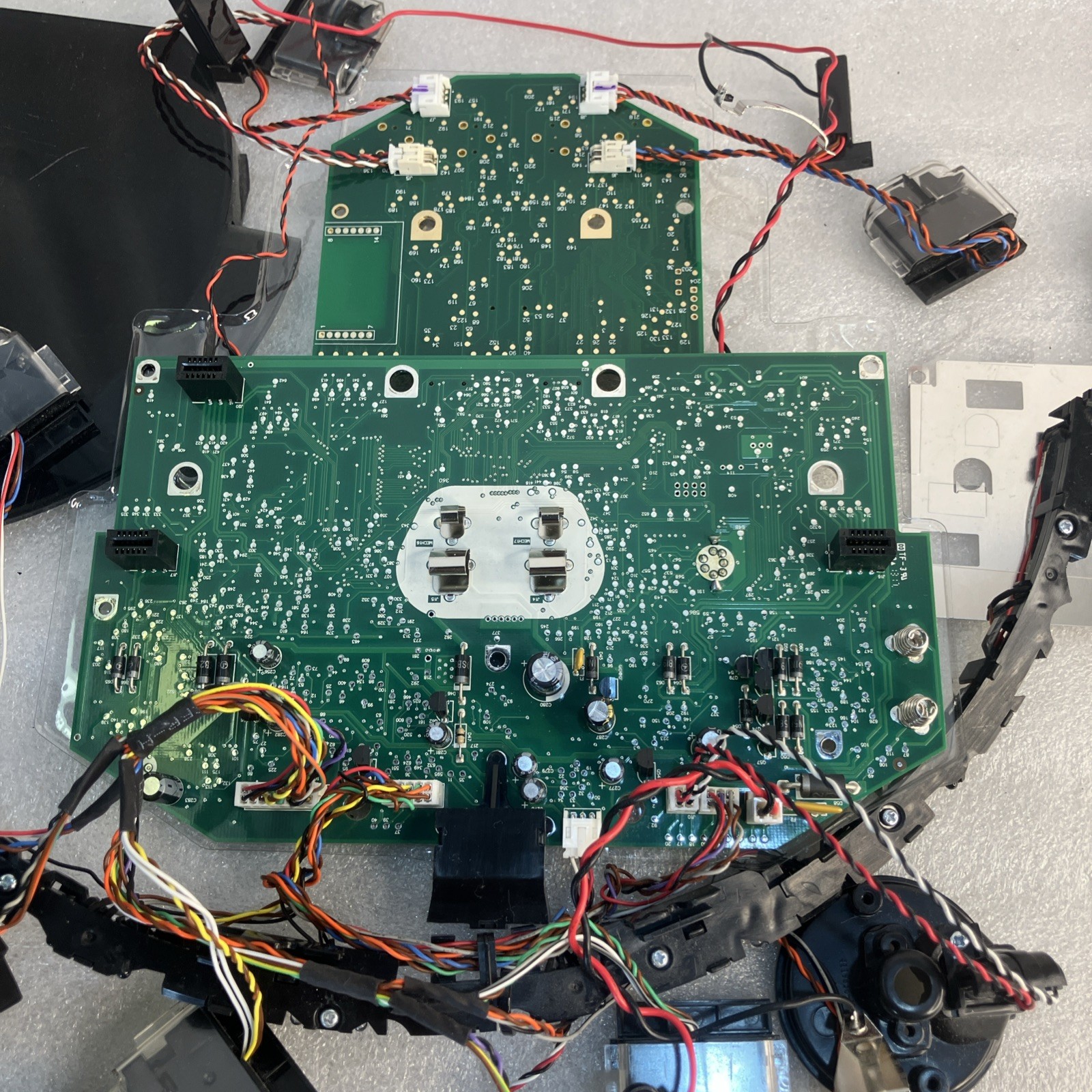 iRobot Roomba 805 Robotic Vacuum part, Circuit Board, All Sensors & Connections