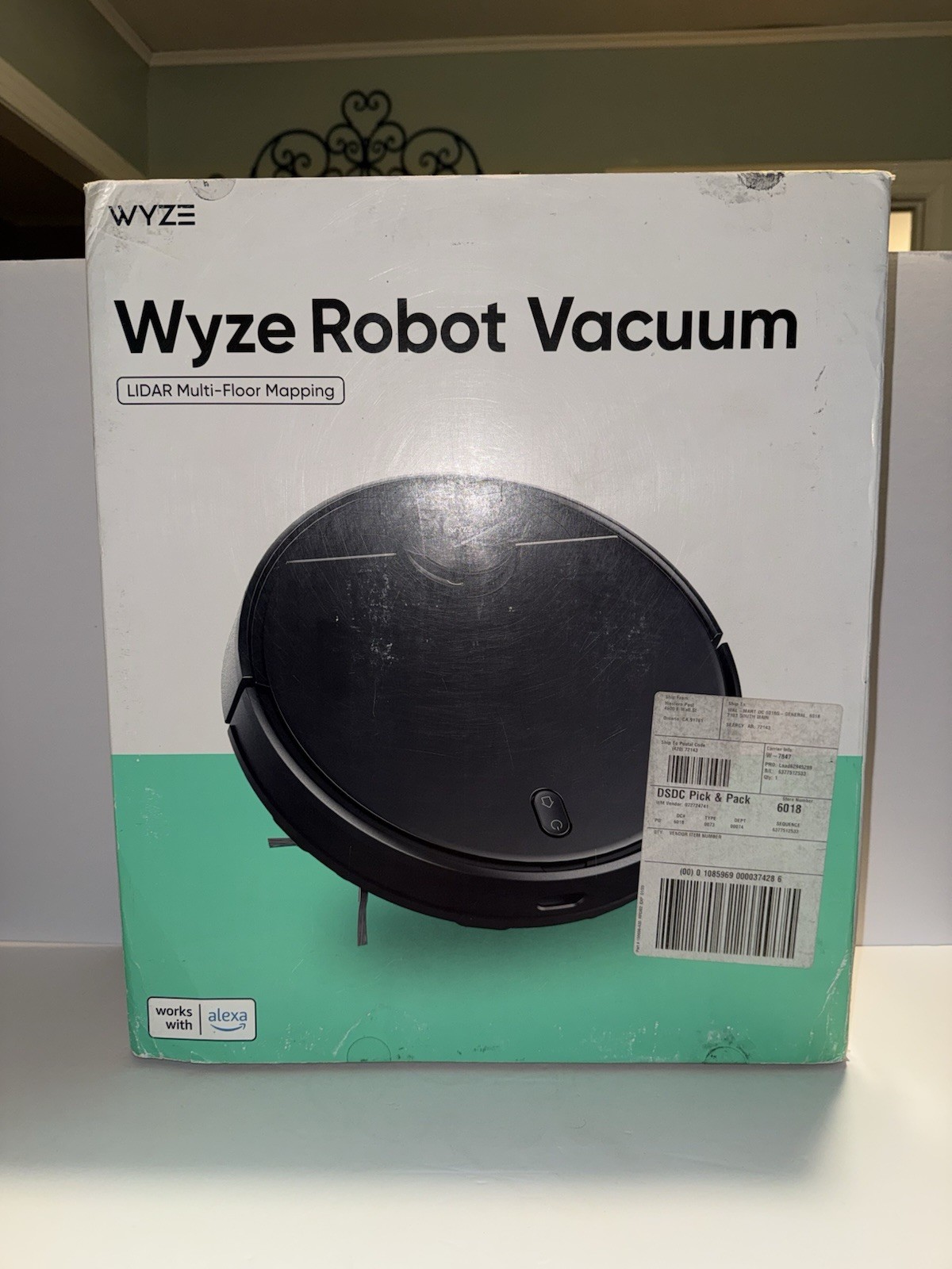 Wyze WVCR200S Robot Vacuum – Black with mapping brand new – **NEW**