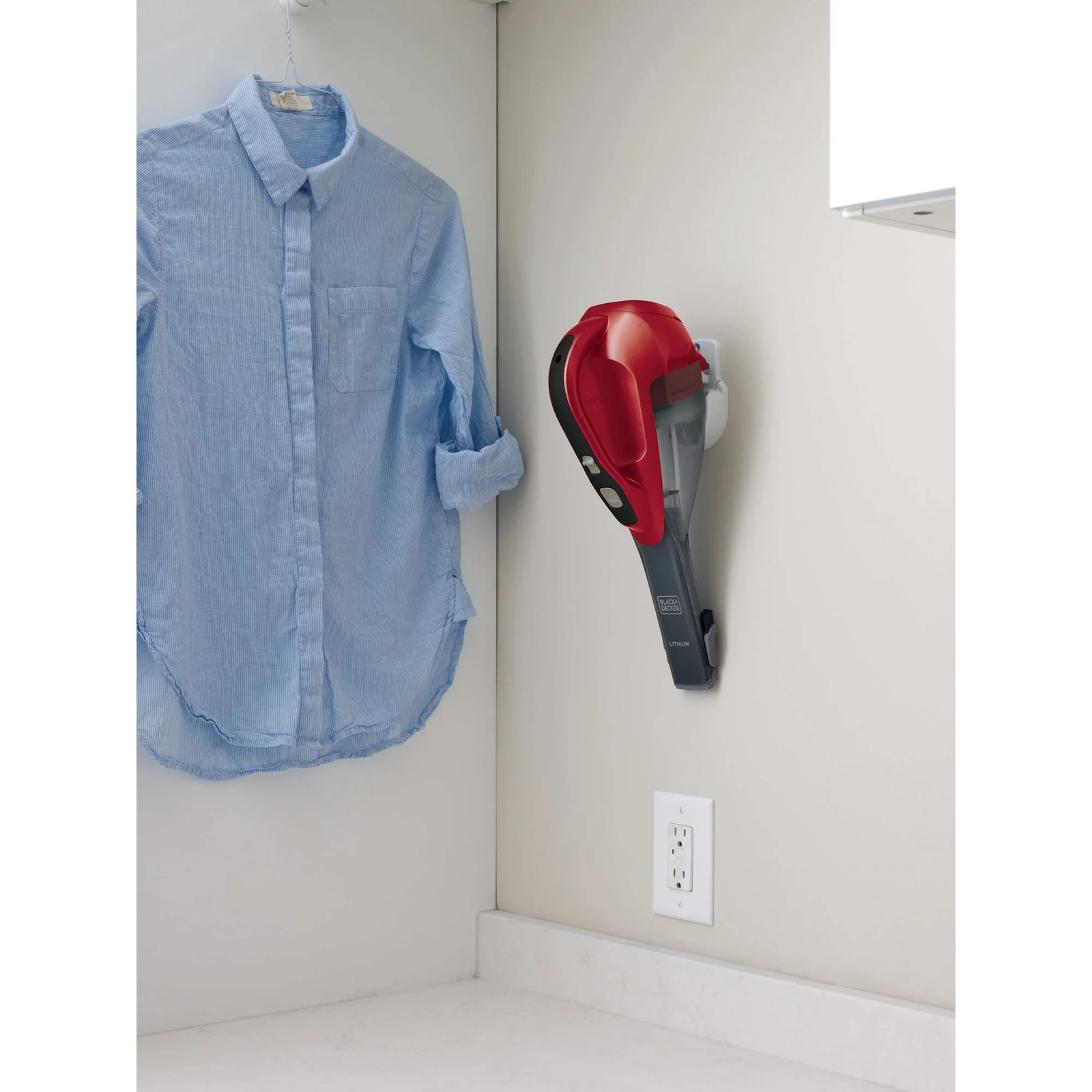 BLACK+DECKER dustbuster® AdvancedClean+™ Cordless Handheld Vacuum – HLVA320J26