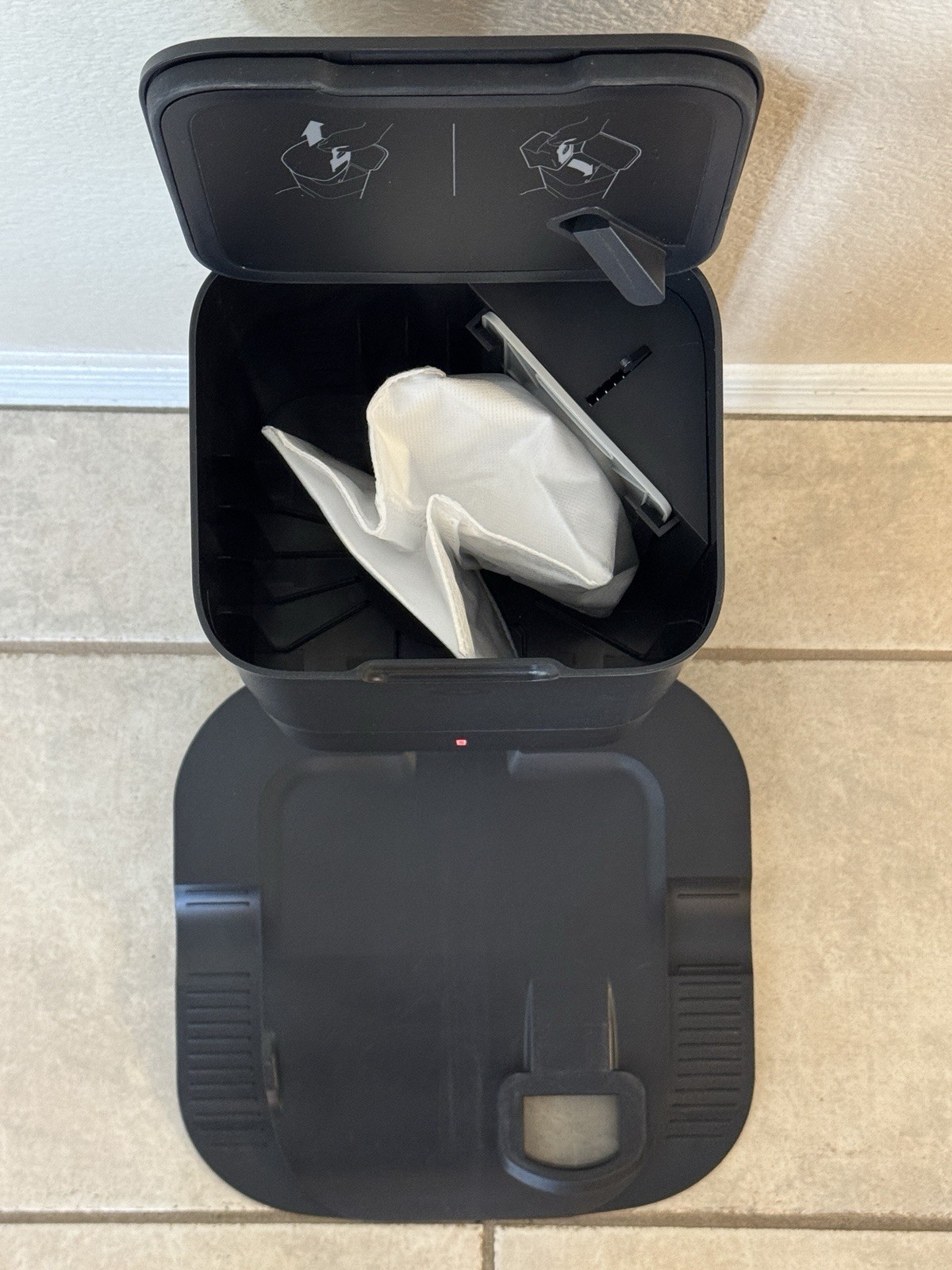 For PARTS/REPAIR Or CHARGING Only iRobot Roomba ADE-N1 Dock/Clean Base iSeries