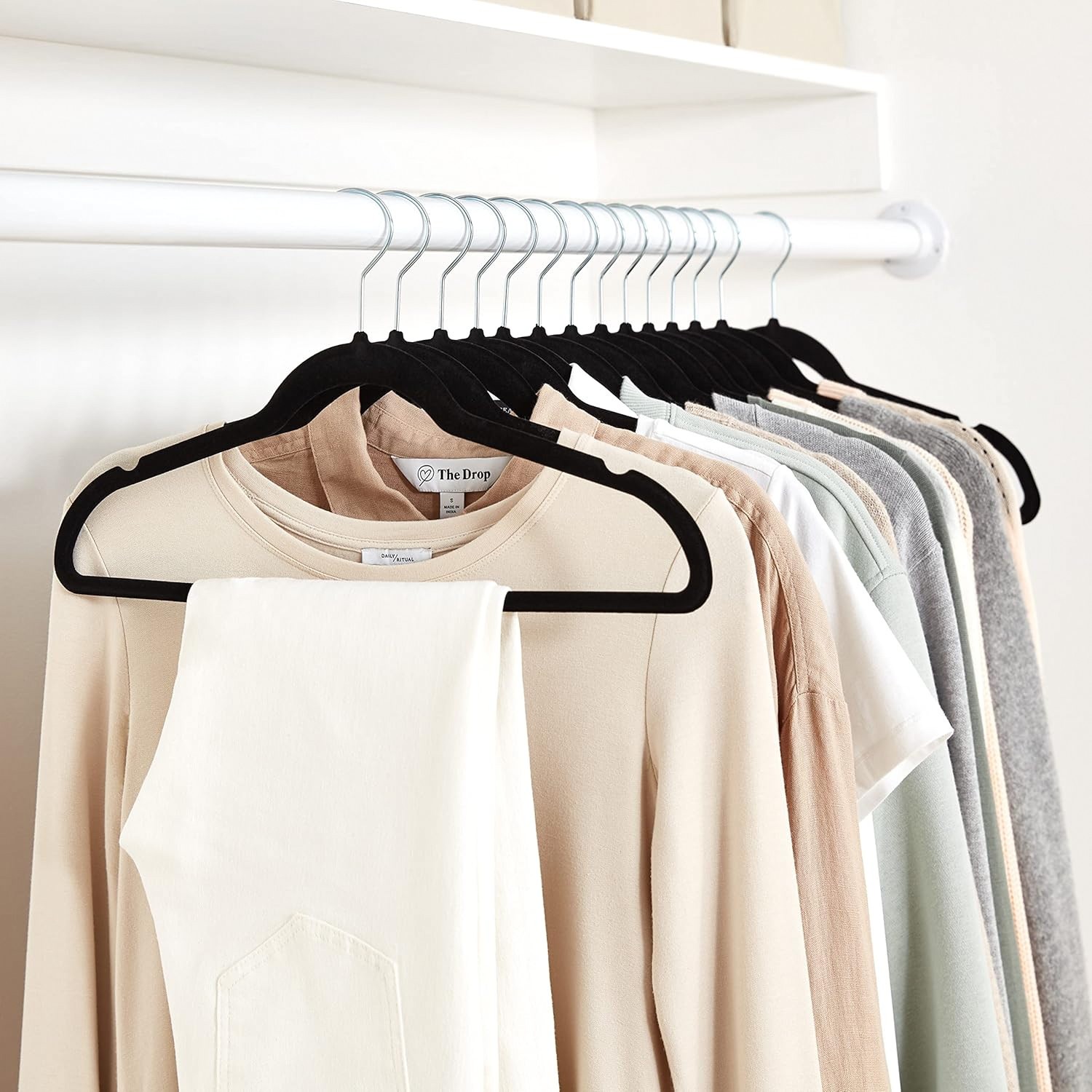 Amazon Basics Velvet Hangers 30 Pack Slim Non Slip Closet Organizer
