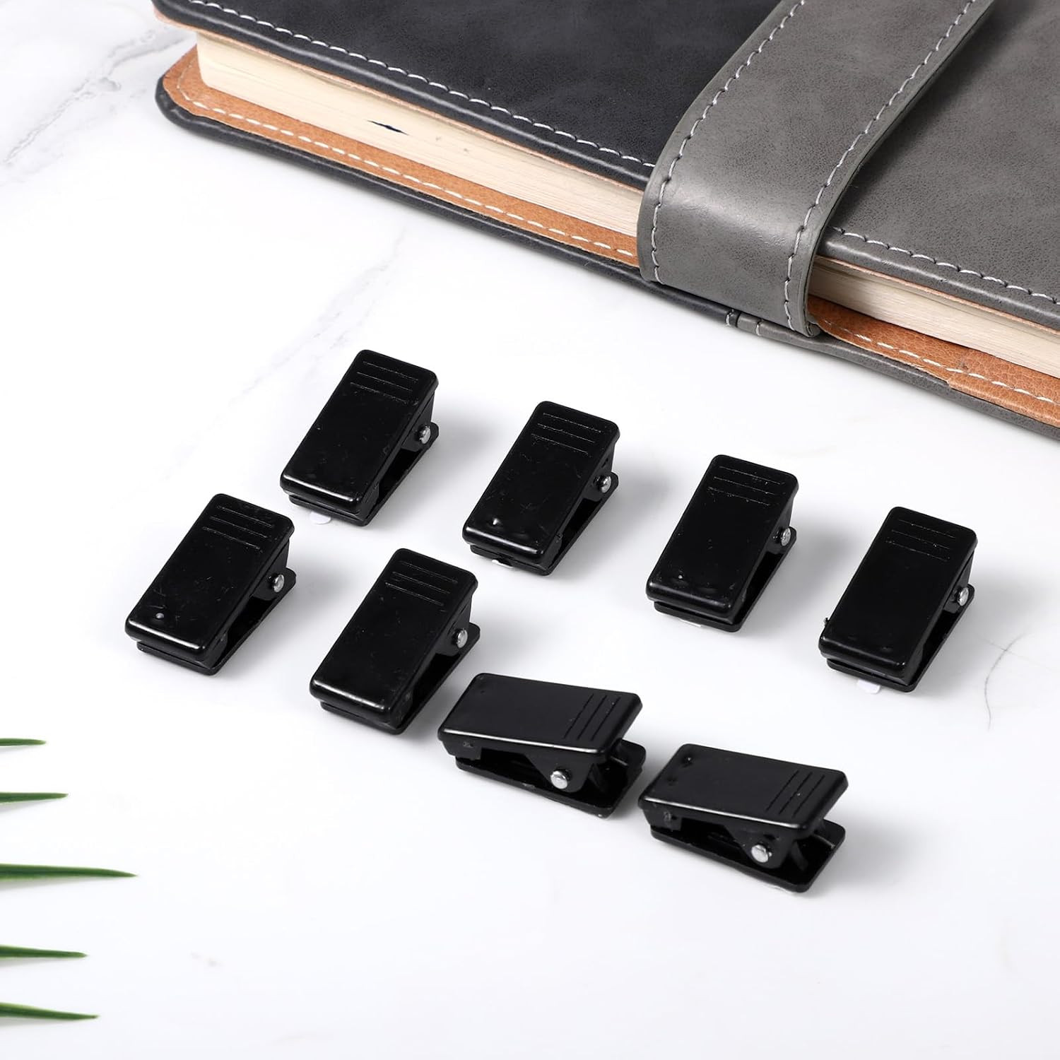 15 Pcs Tapestry Wall Hanging Clips, Self-Adhesive Plastic Banner Clips for Walls