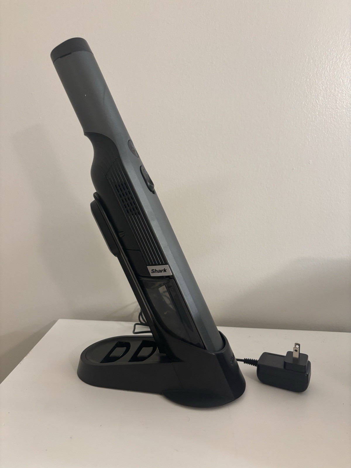 Shark WV201 Grey Handheld Vacuum Cleaner (No attachments)