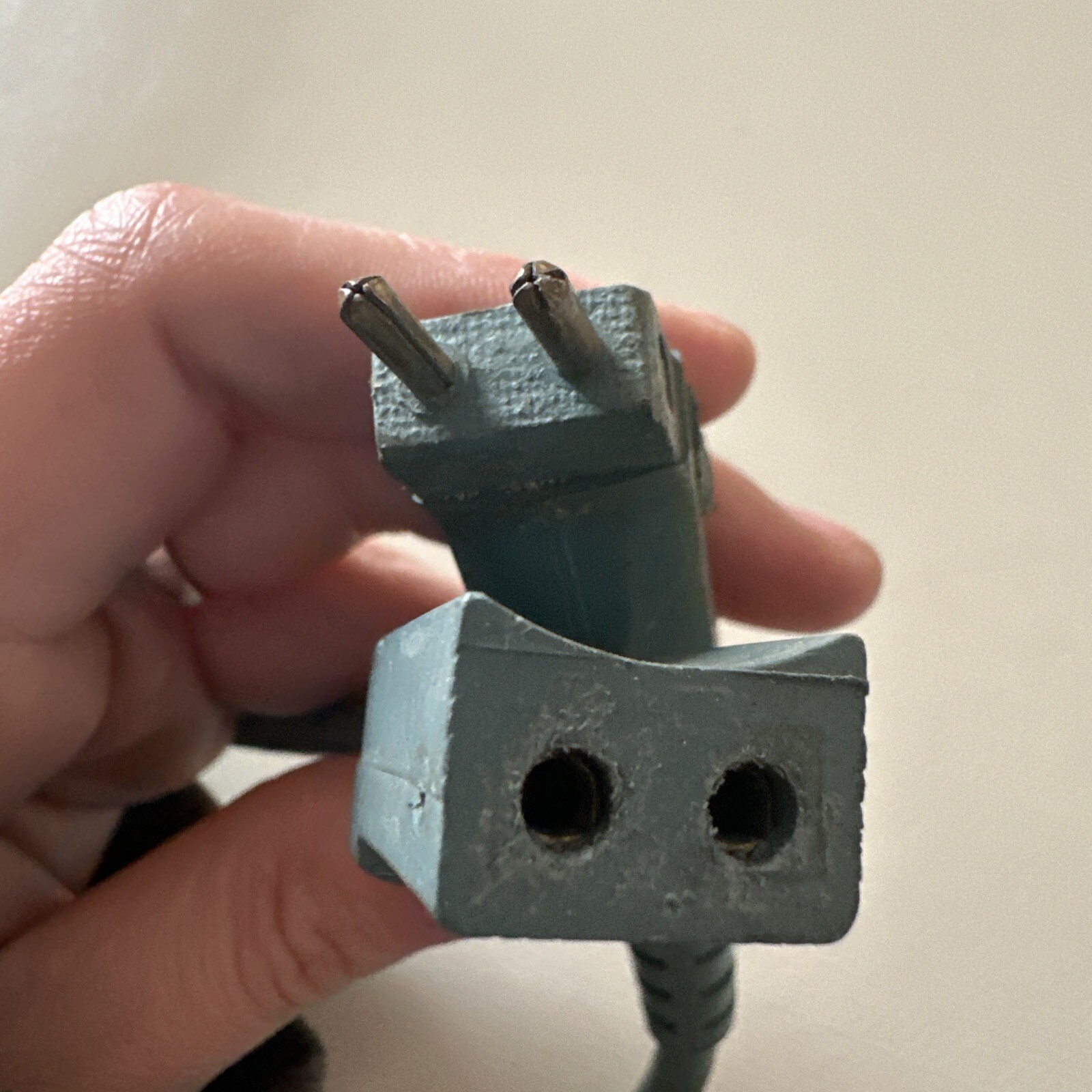 Unknown 40” Electrolux Power Adapter