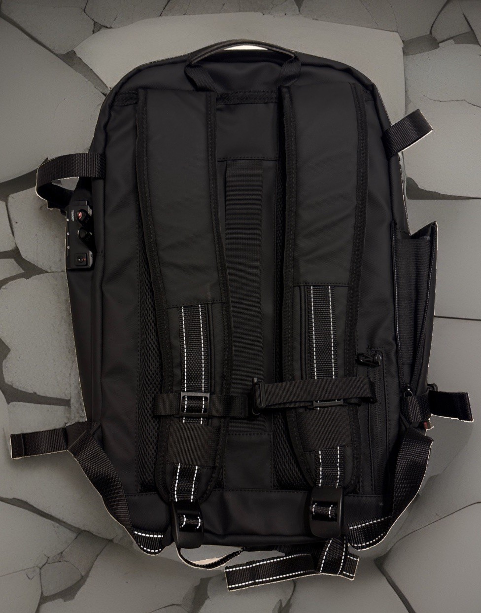 Fockety – 60L Expandable Vacuum Compress Waterproof Back Pack – Open Box