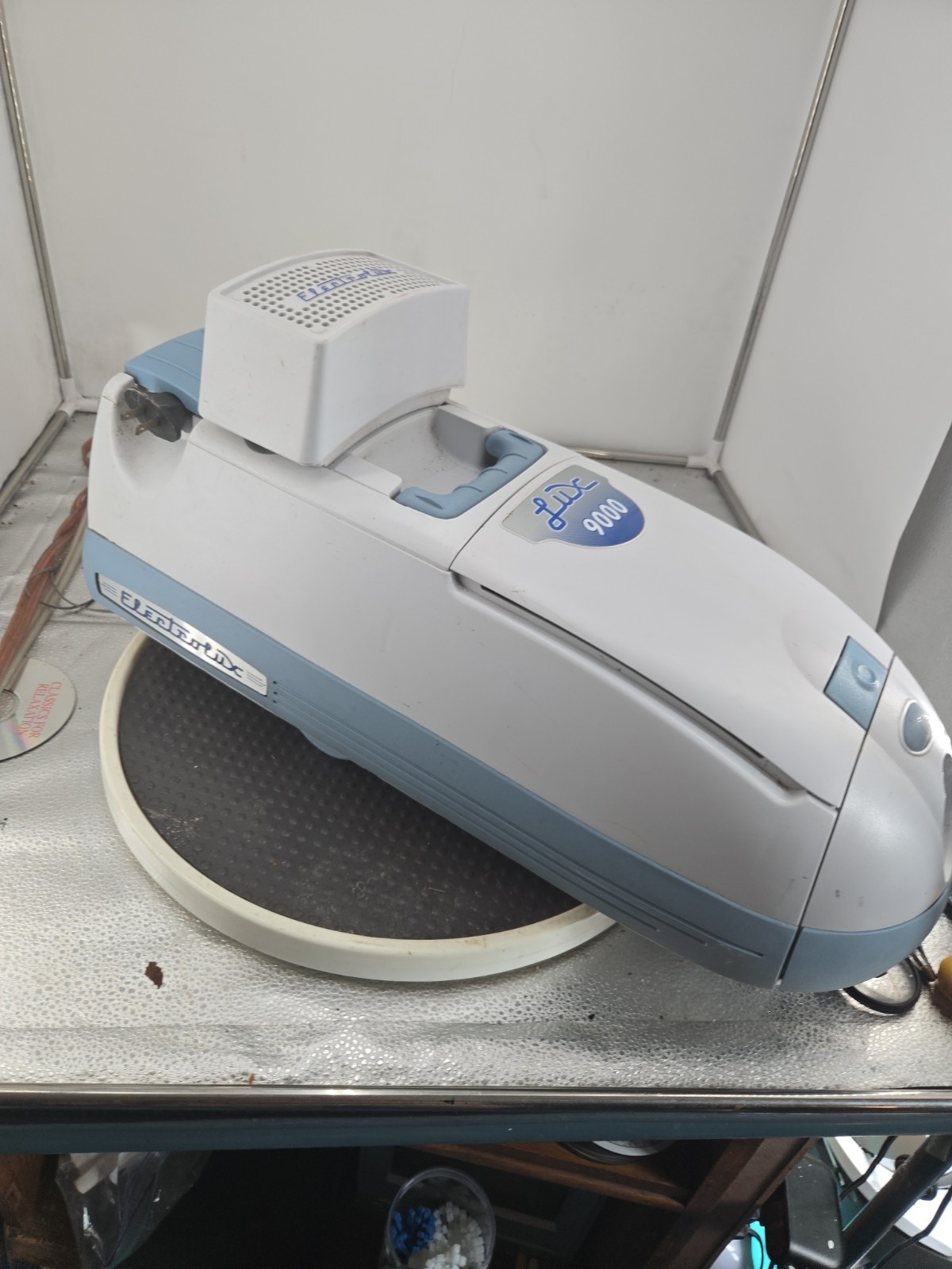 Electrolux areus lux 9000 vacuum canister motor base only model c134d runs Great