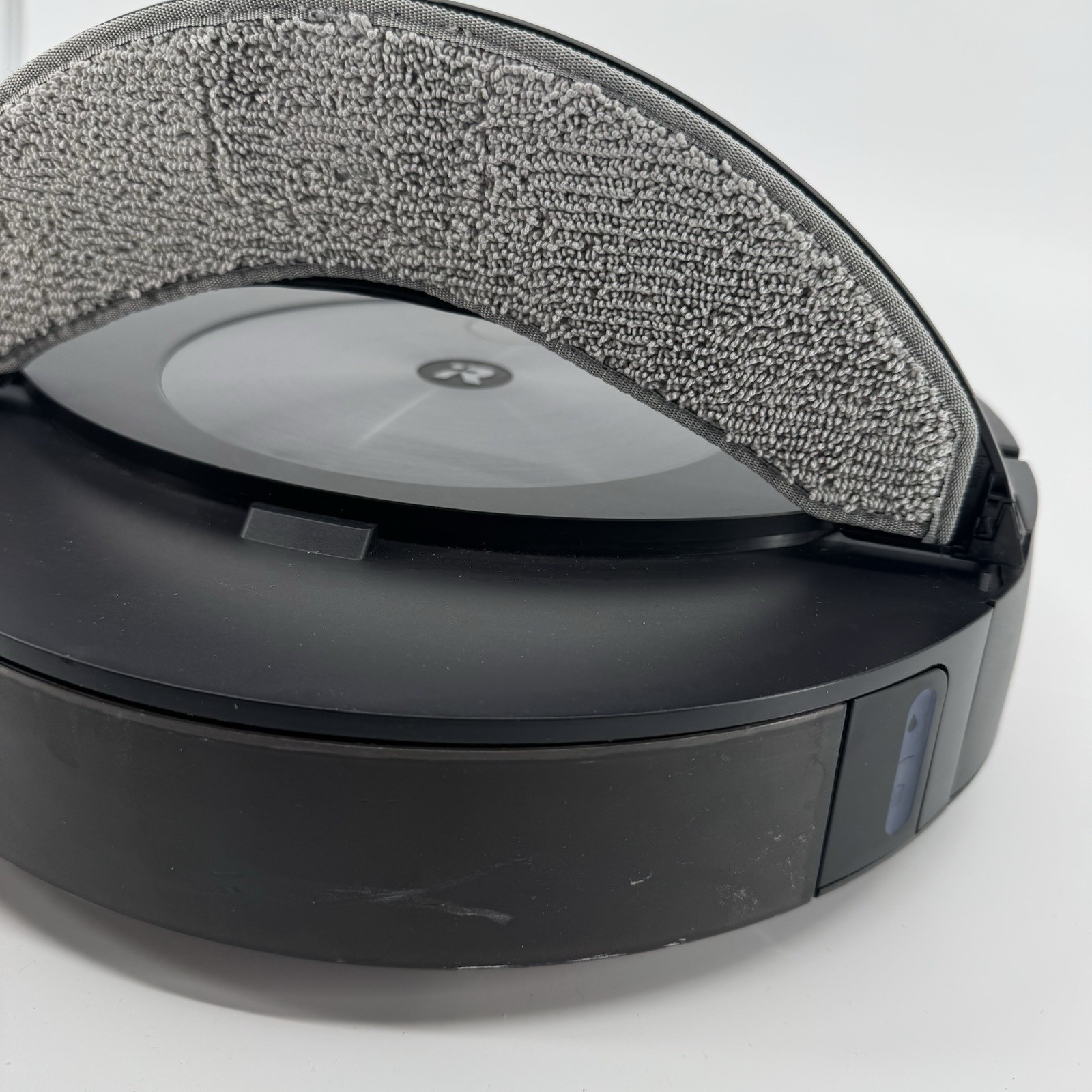 iRobot Roomba Combo j7+ Self-Emptying Robot Vacuum Mop C755020 Tested
