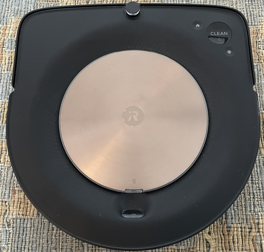 iRobot Roomba S9 Robot Vacuum Cleaner 115W – Black Barely Used