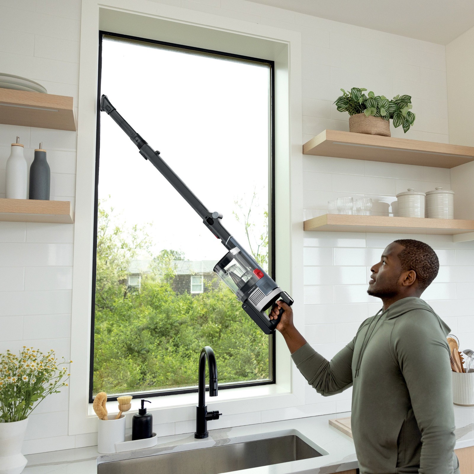 Shark Stratos Cordless Vacuum with Clean Sense IQ DuoClean PowerFins HairPro