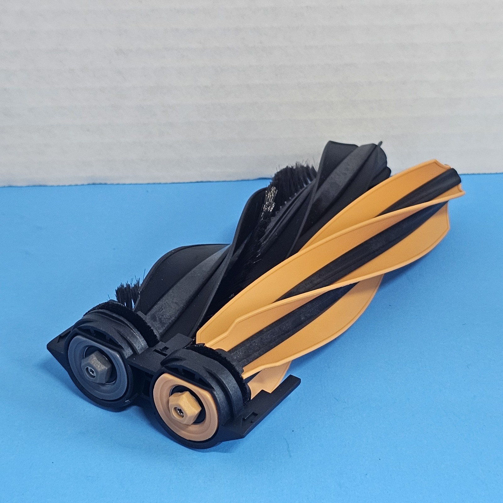 Dreame D20 Pro Plus RLD43SD Robot Vacuum Main Brush Brushroll Head Assembly OEM