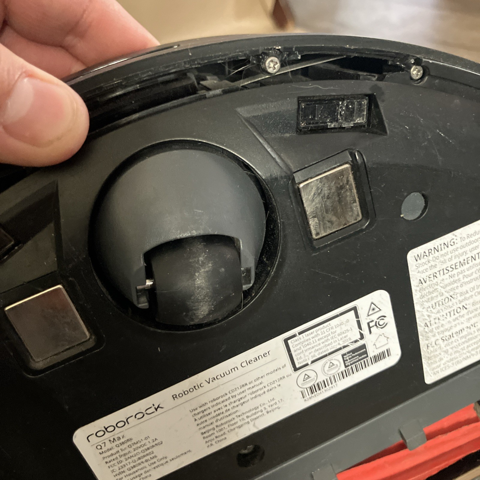 roborock Q7 robot vacuum – inoperable for parts only