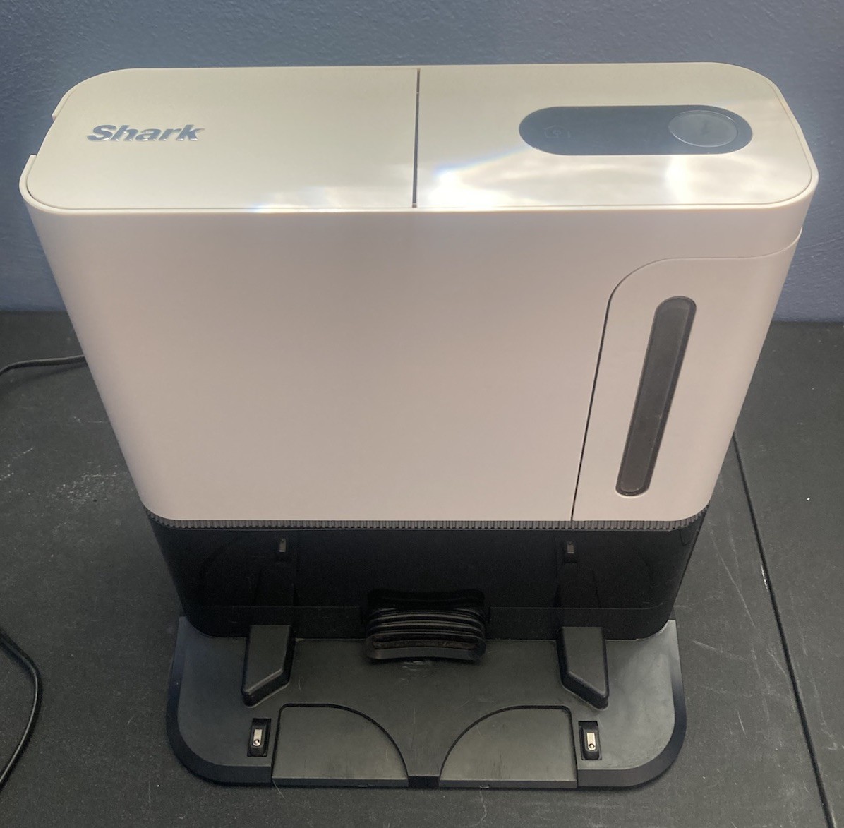 Shark AV2511AE AI Ultra Robot Vacuum With Base FOR PARTS ONLY