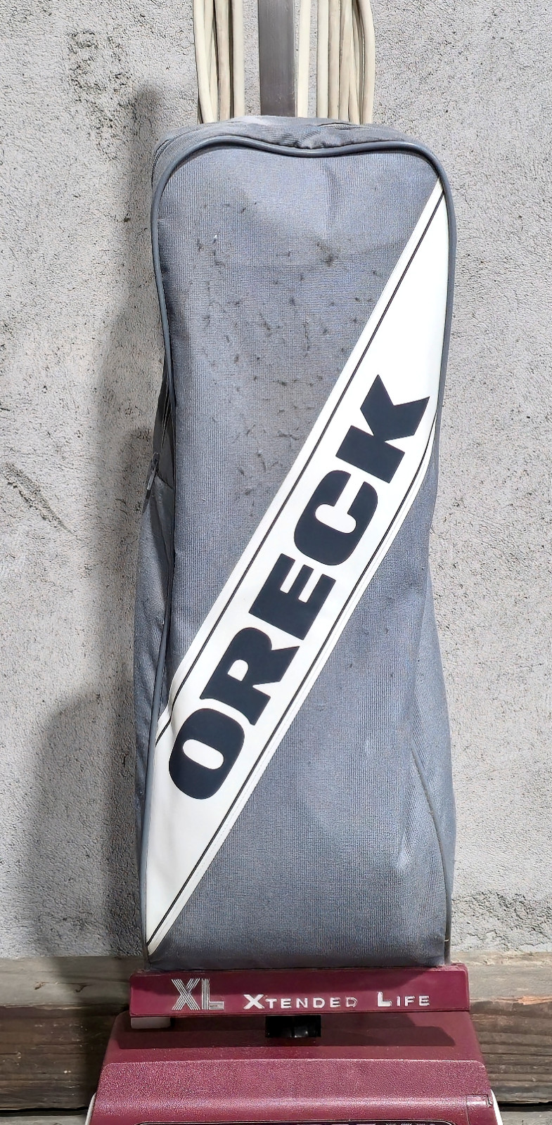 Oreck XL XL2400RS Upright Vacuum Cleaner Lightweight Working Extended Life
