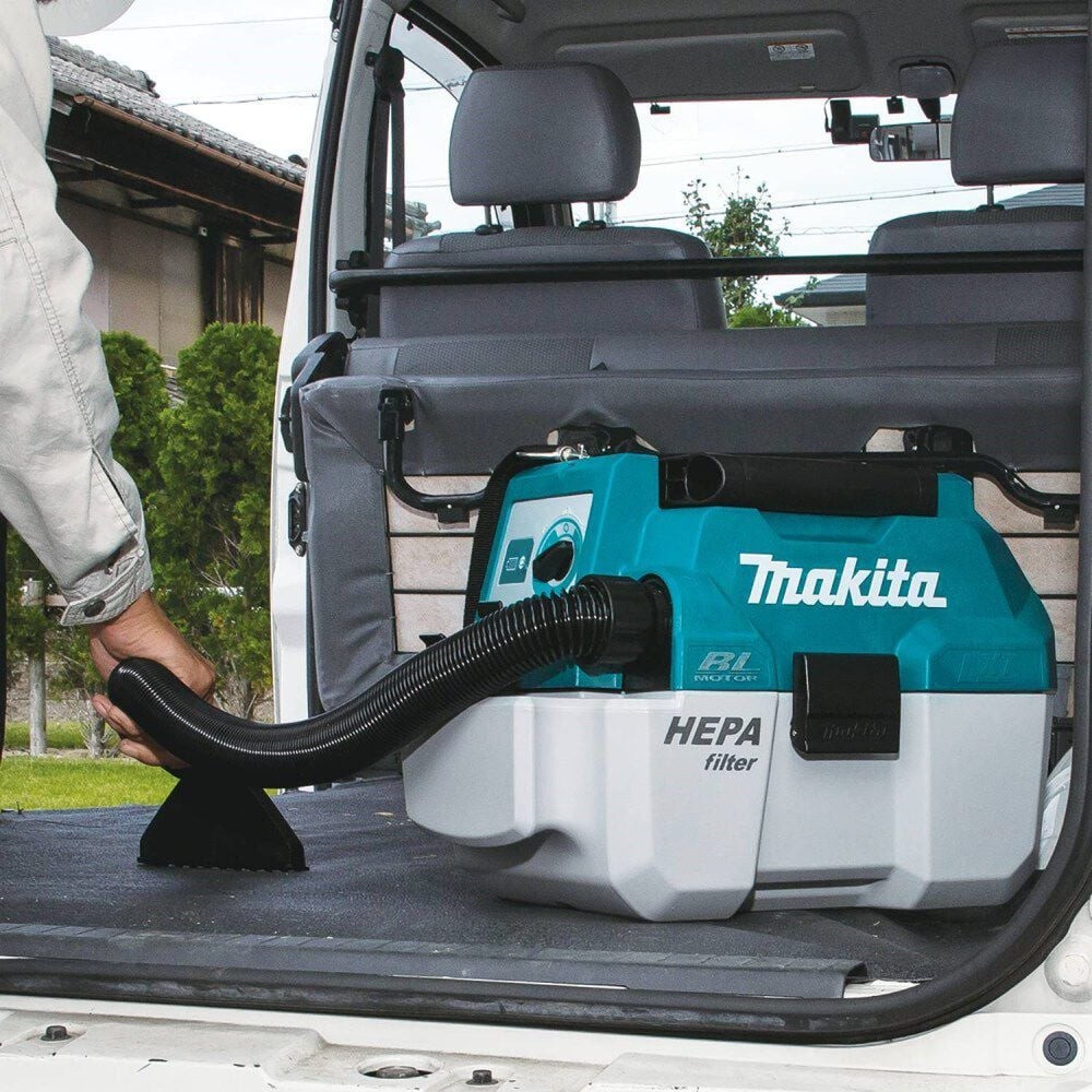 Makita 18V Lxt Li-Ion Brushless 2Gal Hepa Wet/dry Vacuum Tool Only