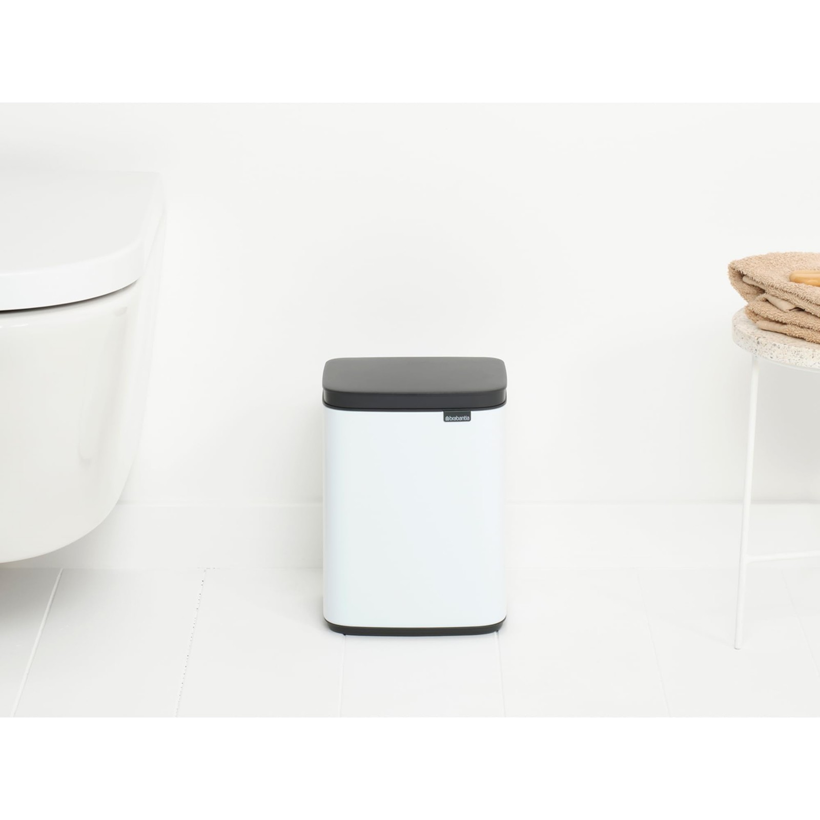 Brabantia Bo XS Lift Open Trash Can | 1.1 Gal / 4L | White | Wall-Mountable