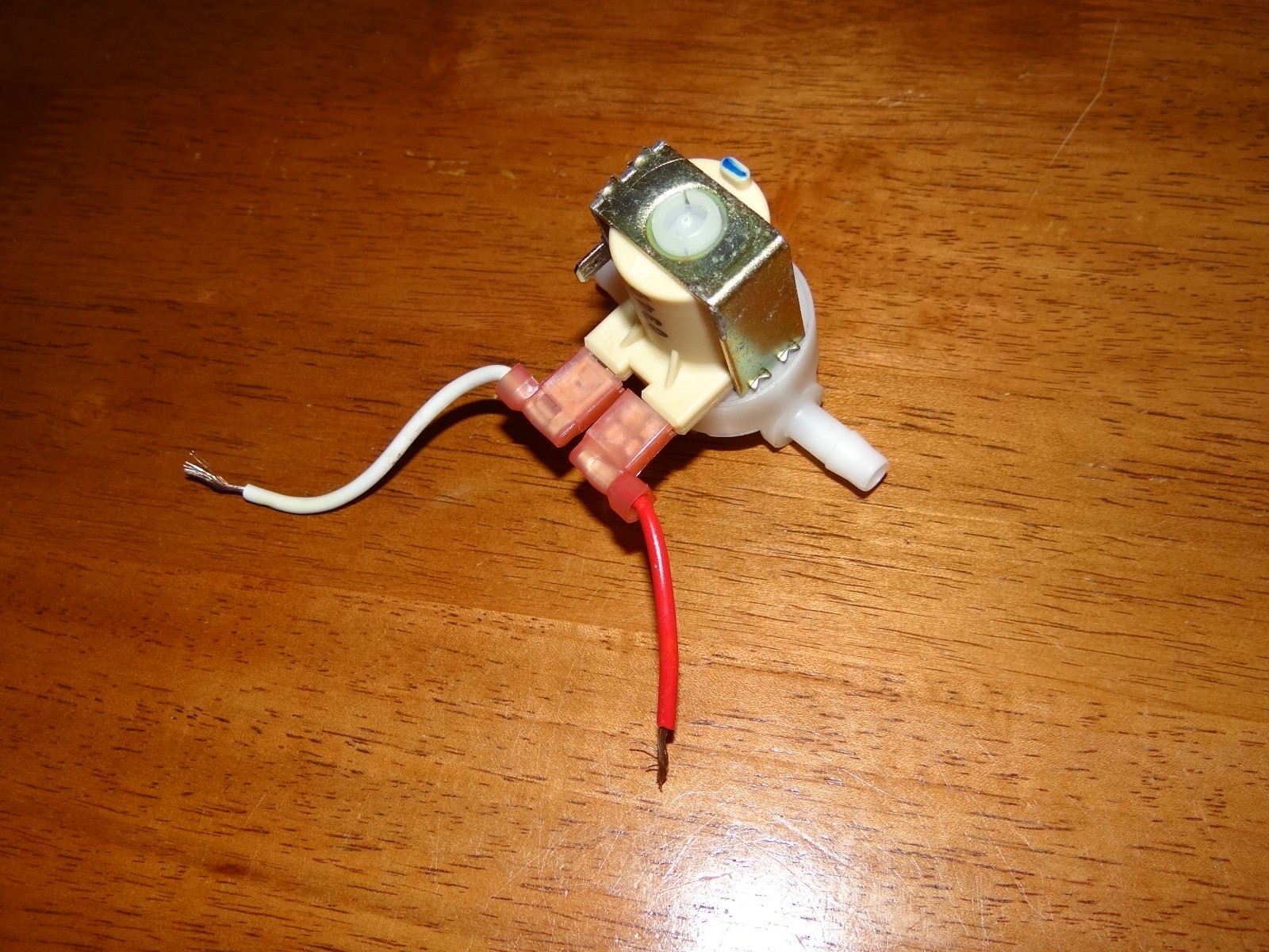 Genuine DVA-12 Hoover Steam Vac V2 SpinScrub SOLENOID Water Valve 120V F7452-900