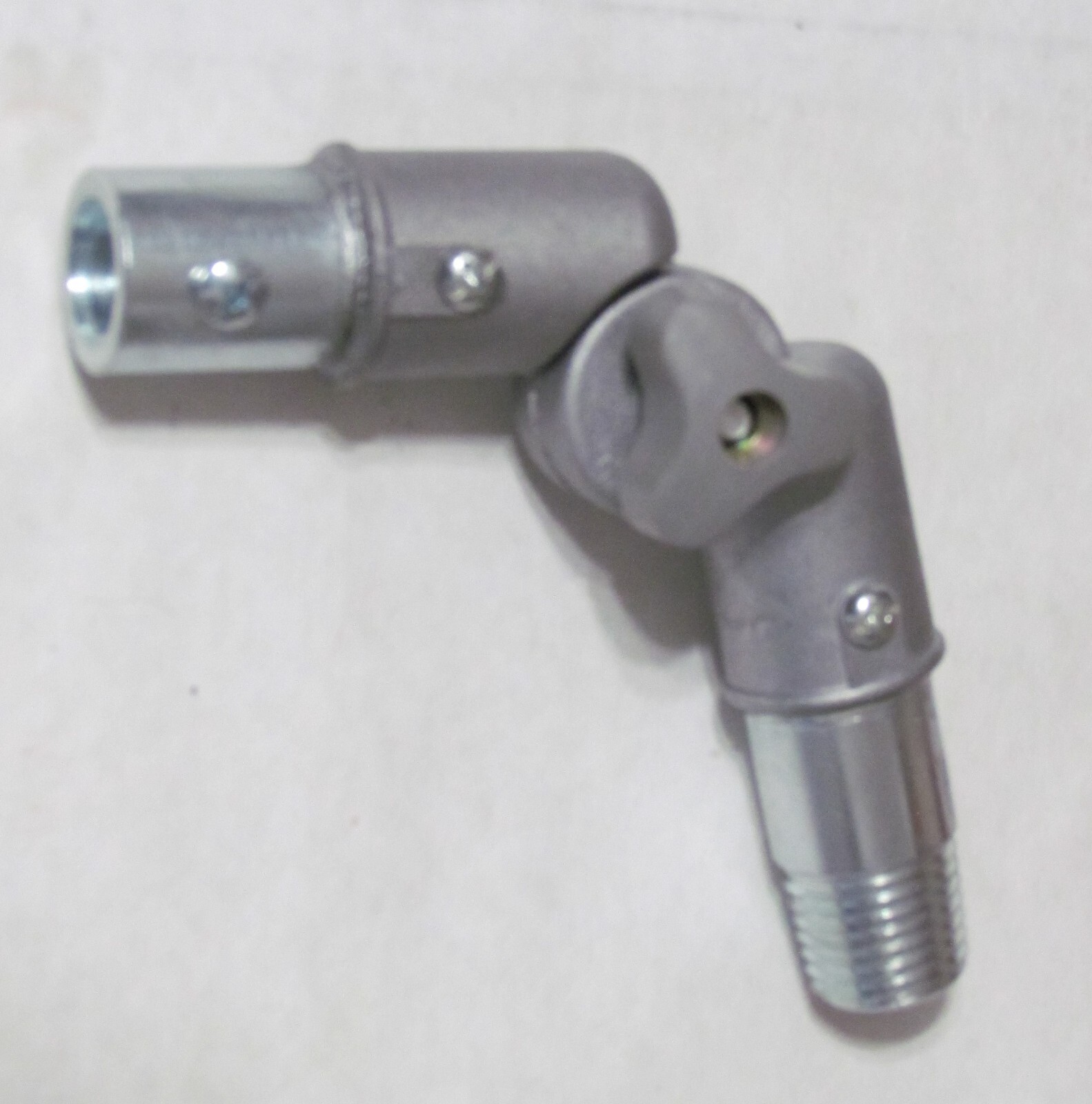 Metal Extension Pole Adapter – Acme Internal Threads to Euro Male Threads. 1r