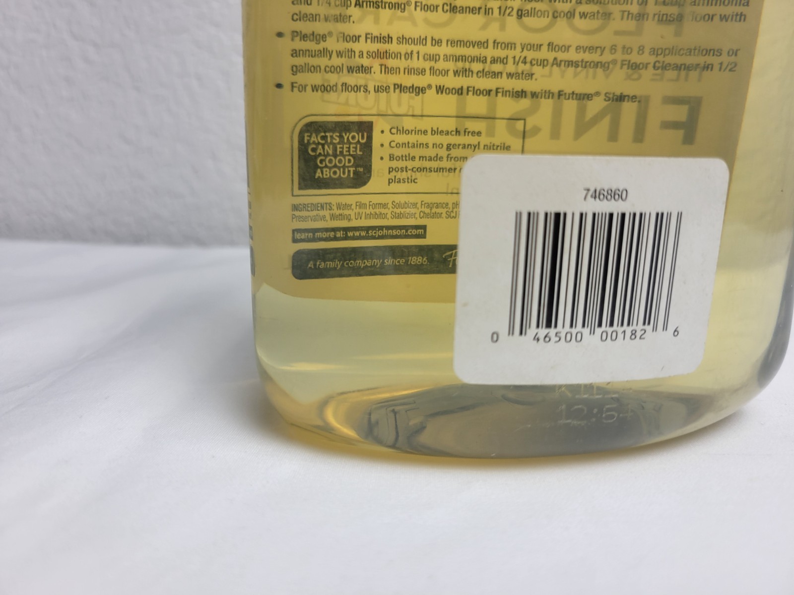 PLEDGE Floor Care Tile & Vinyl Floor Finish with Future Shine Clean Scent 27 oz