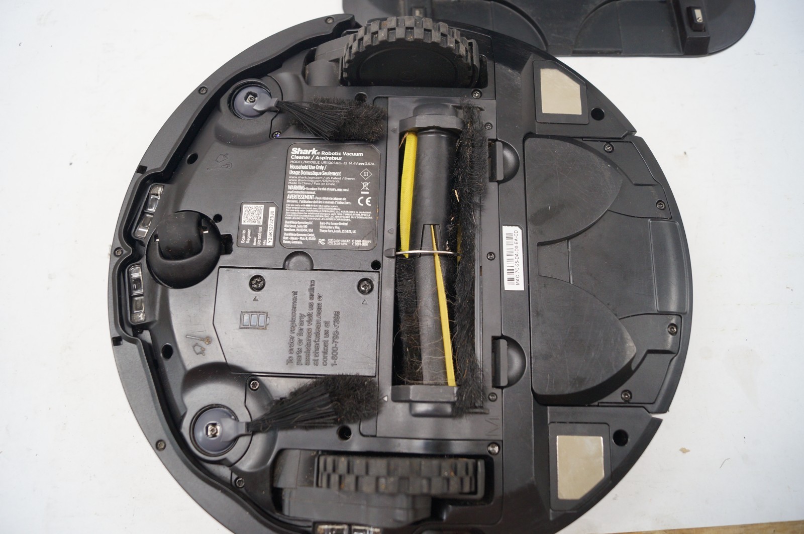 Shark UR1100S1US Robot Self-Empty Robot Vacuum Black EXC WORKING PoR C343