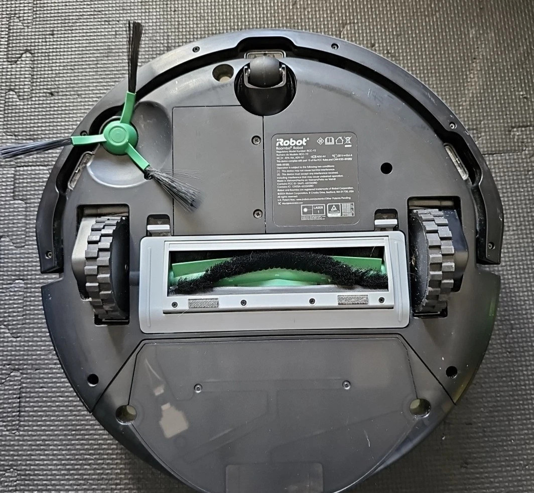 iRobot Roomba 105 Combo Cordless Vacuum & Mop Combo – ROBOT ONLY