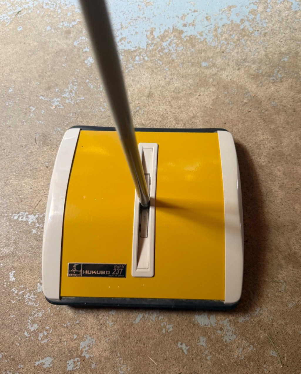VTG HOKY 23T Push Sweeper Hukuba Made in Japan Yellow