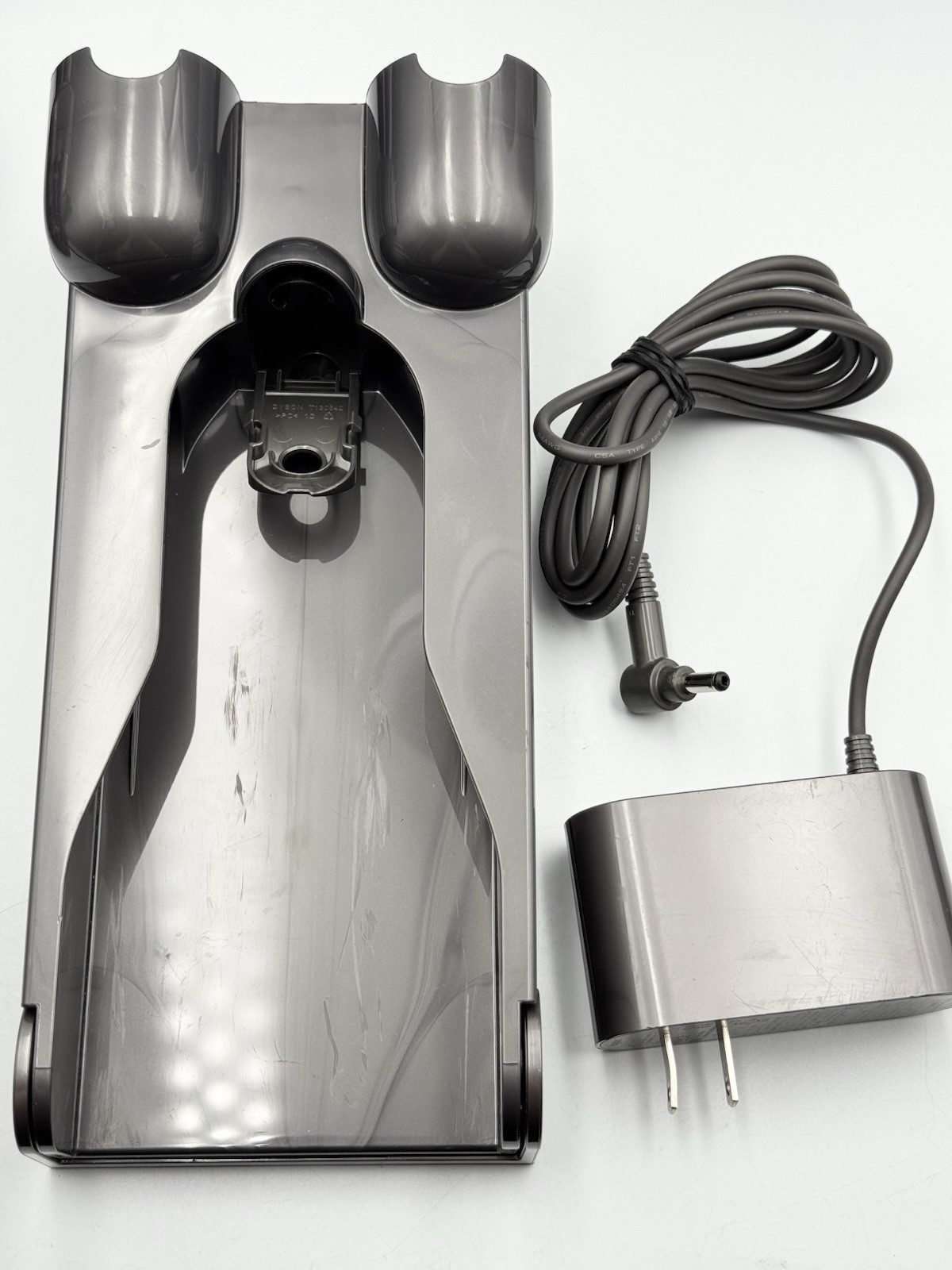 Dyson V11 SV15 Click-In Cordless Cord-free Vacuum Cleaner with Attachments